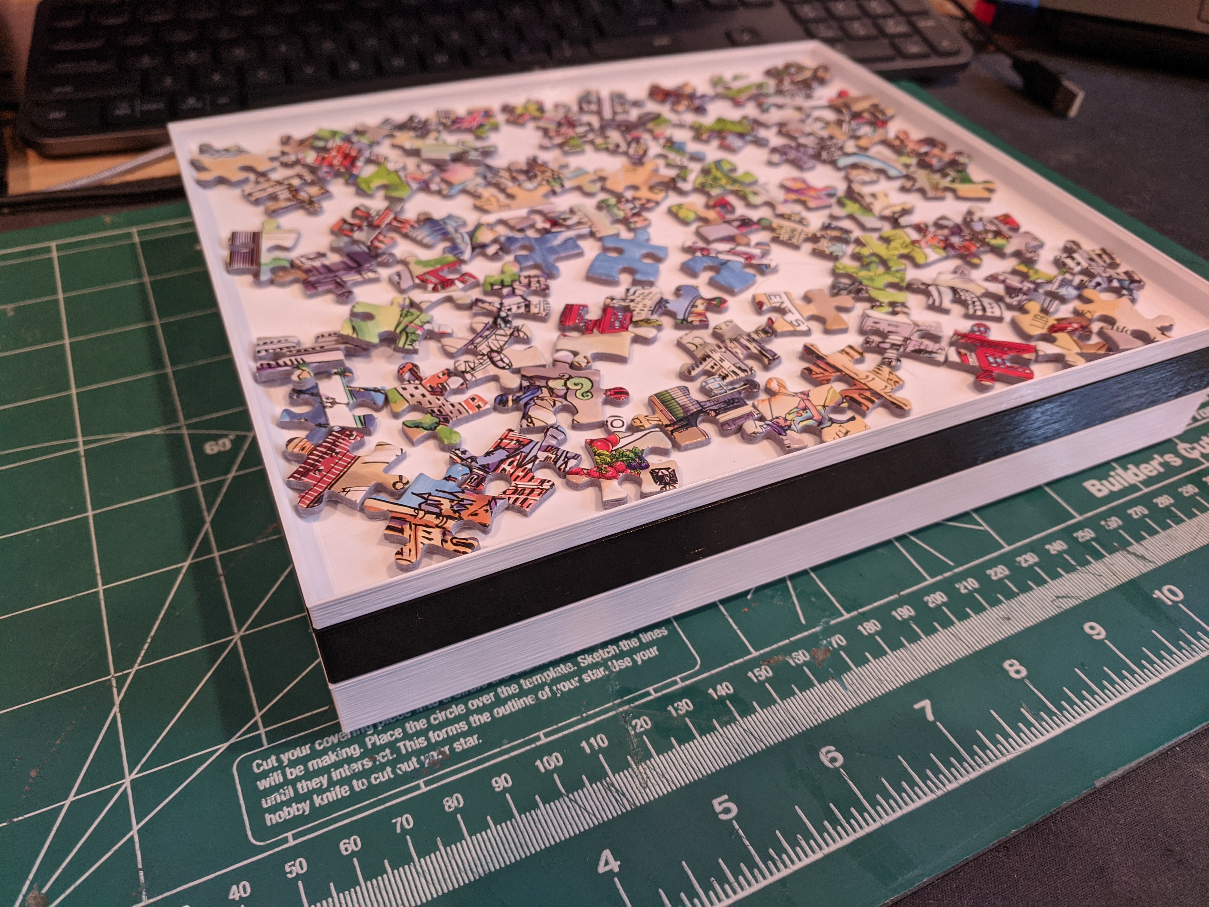 Miniatura 2 do modelo 3D Stackable Puzzle Tray