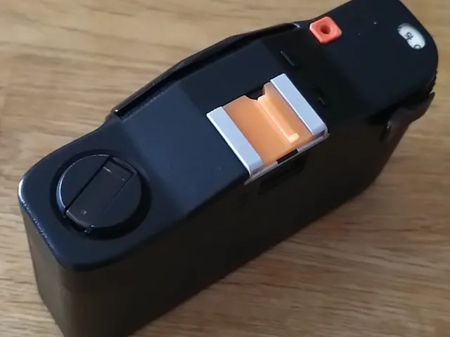 Minox 35 GL Hot Shoe Cover with Switch