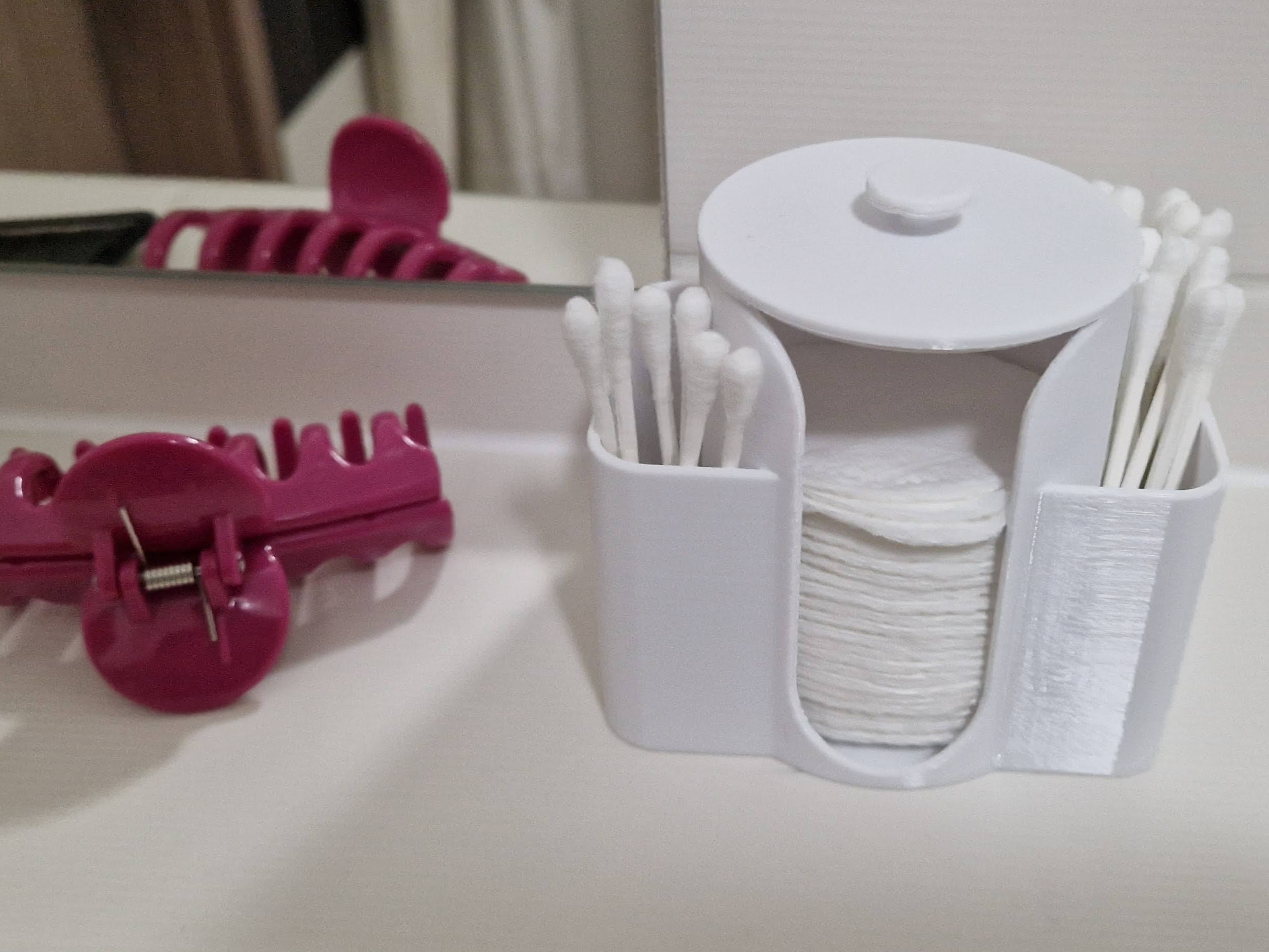 Cotton pad and ear sticks holder