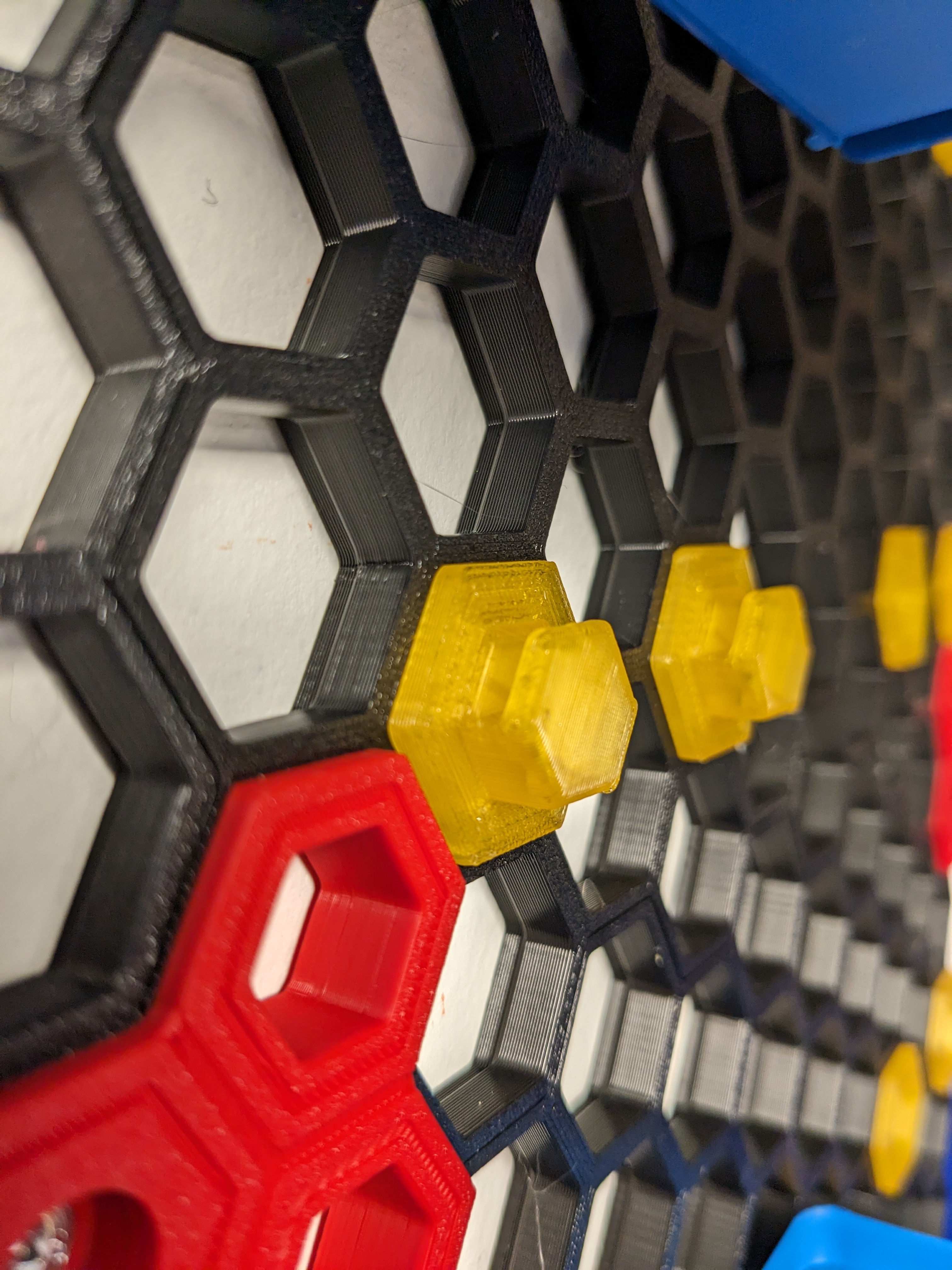 Box holder for Honeycomb Storage Wall (HSW)