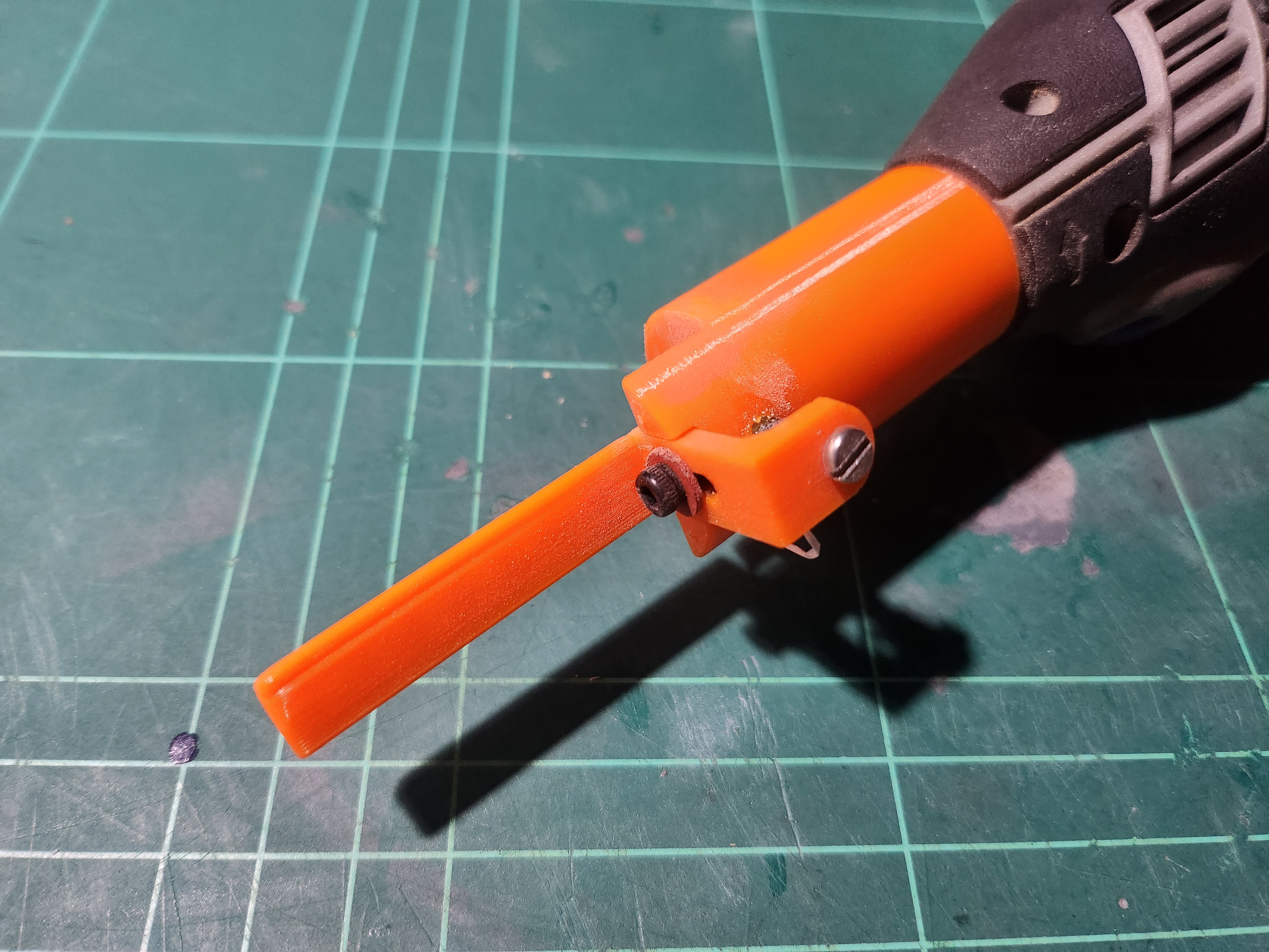 Dremel Binding Router Guide (Stewmac Ripoff)