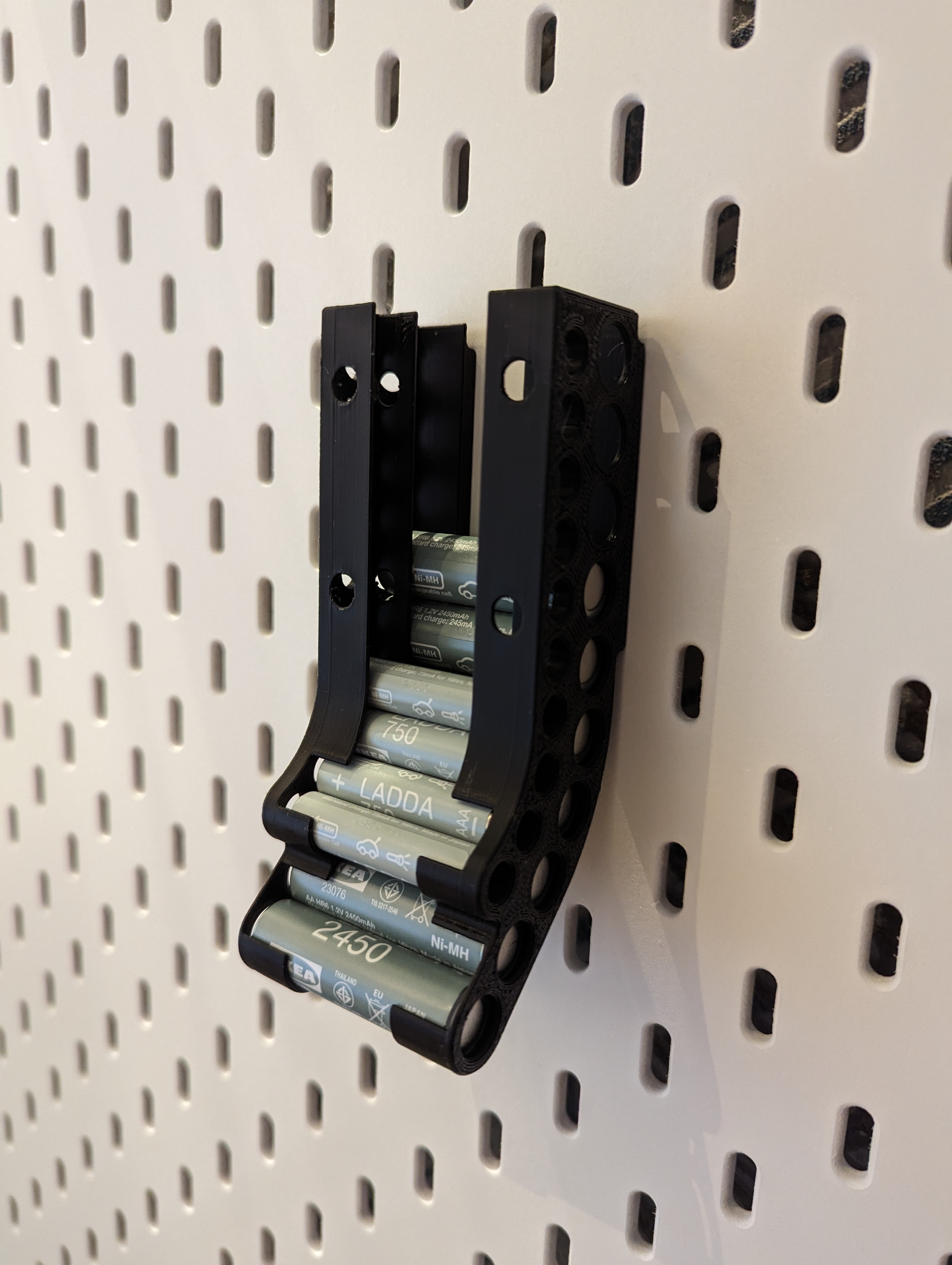 (with hooks) AA+AAA Battery dispenser for Skadis remix with mounting hooks