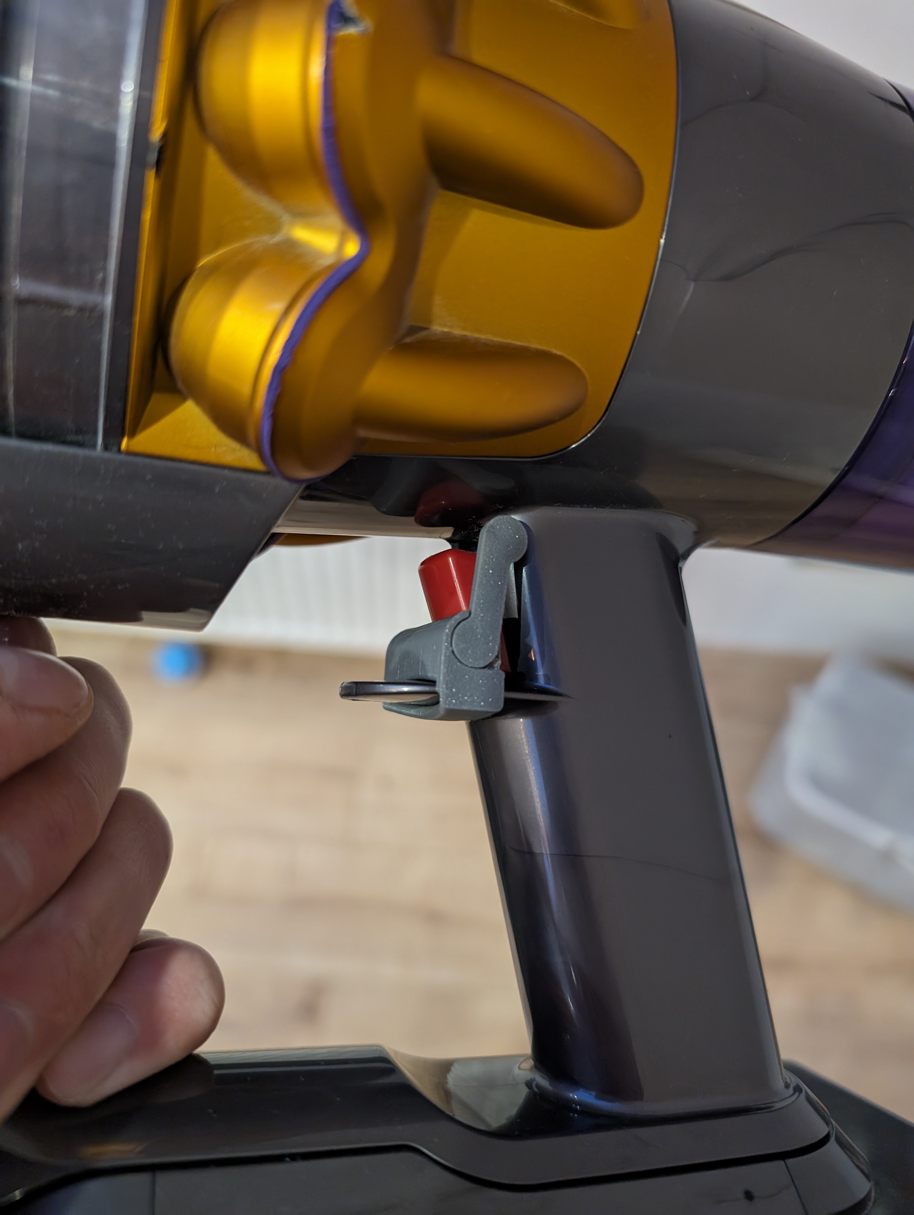 Miniatura 2 do modelo 3D Dyson trigger locker