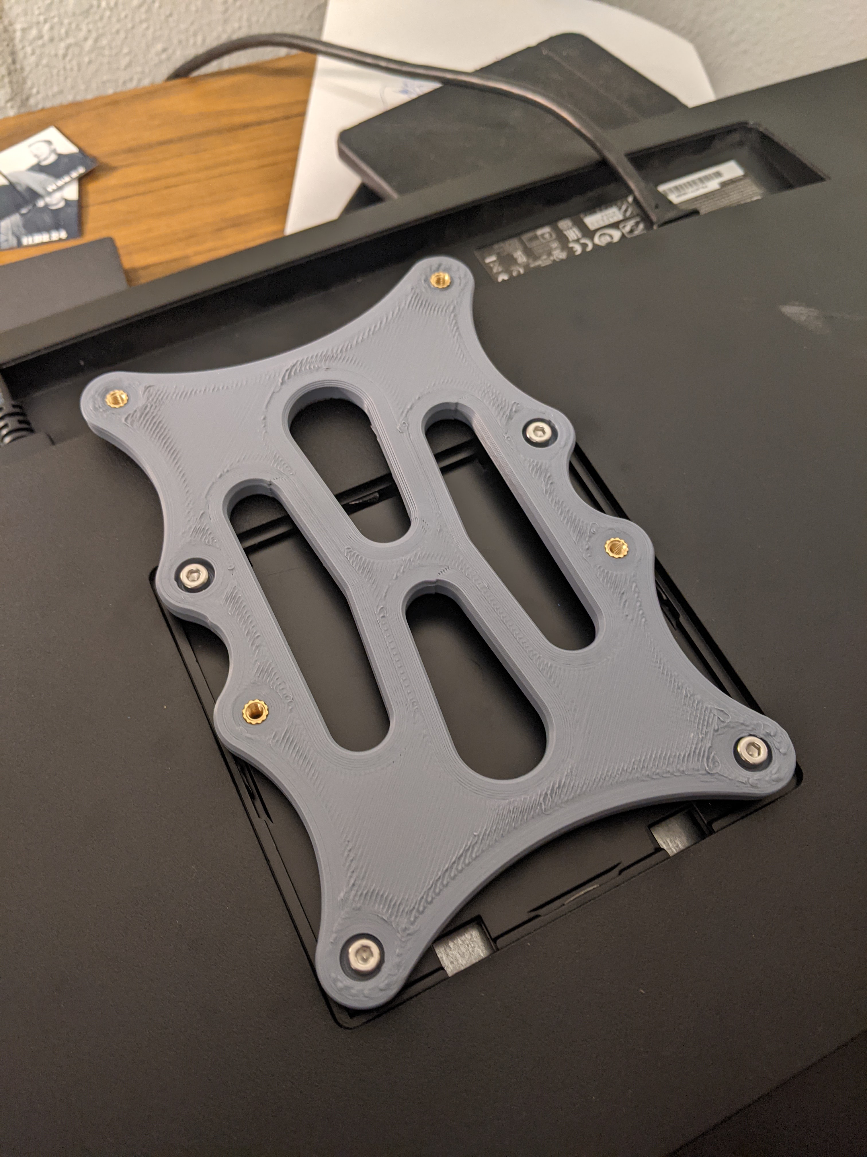VESA 6cm riser (100mm x 100mm)