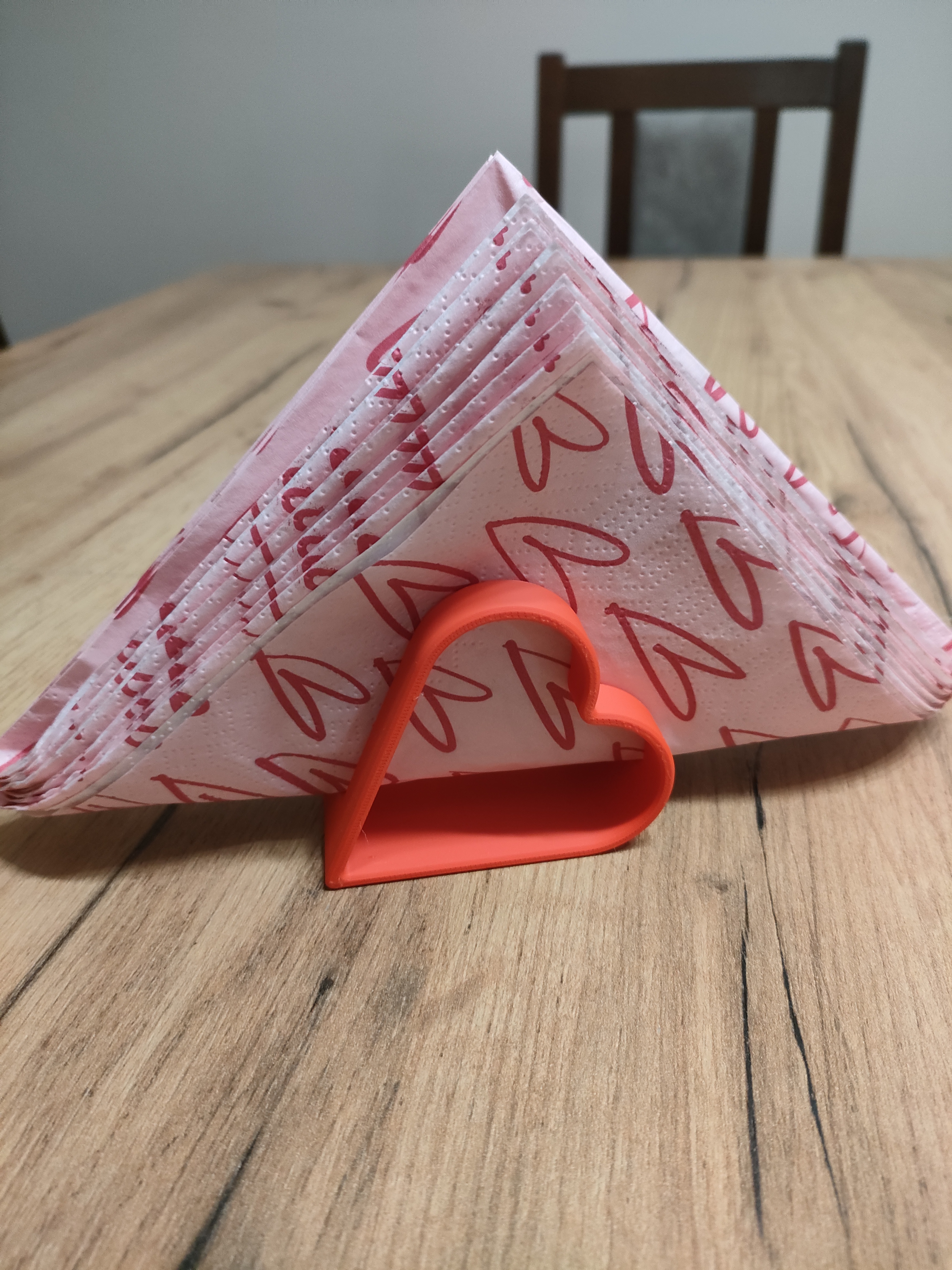 Heart-shape napkin holder