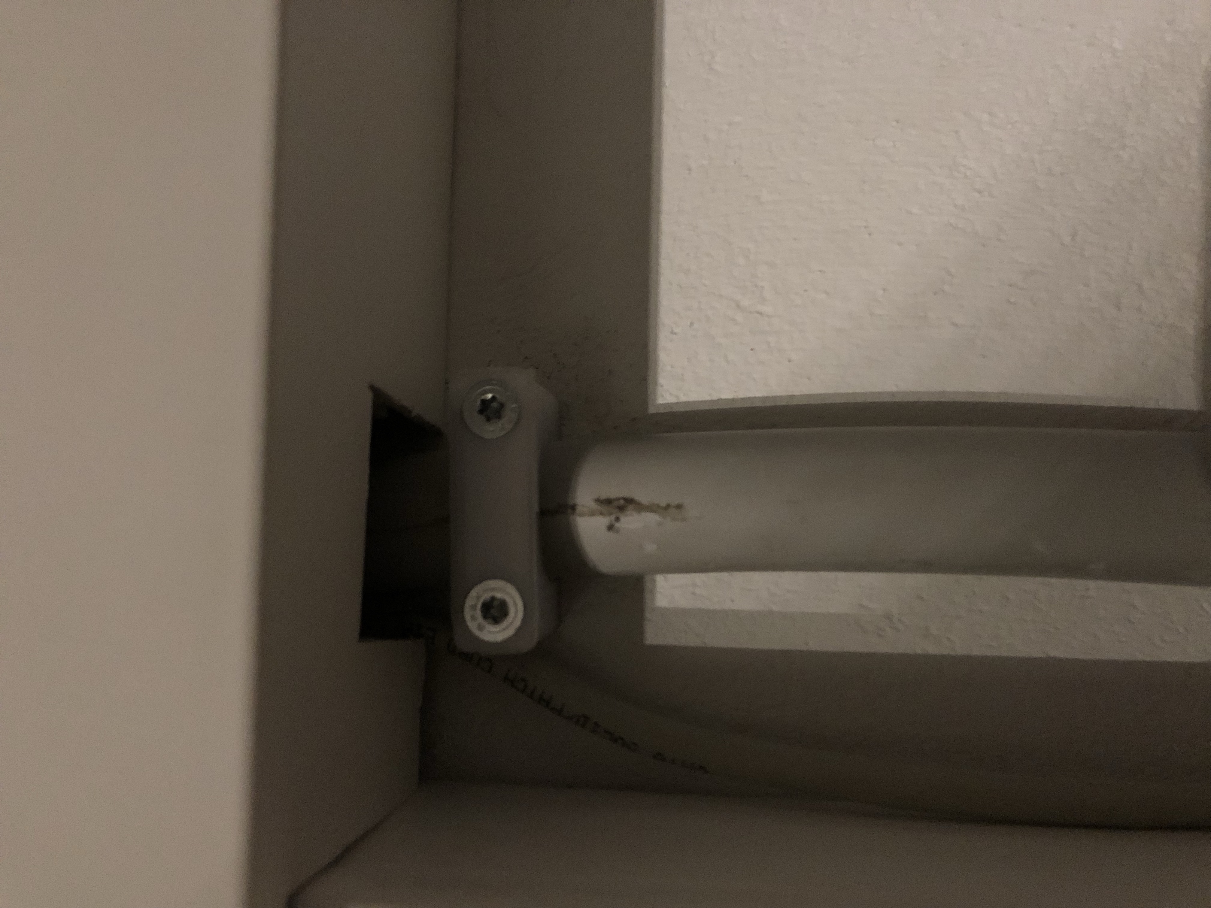 Kabelklemme / Wandklemme für 5 x 16mm² Hausanschlussleitung,Cable clamp / wall clamp for 5 x 16mm² house connection cable