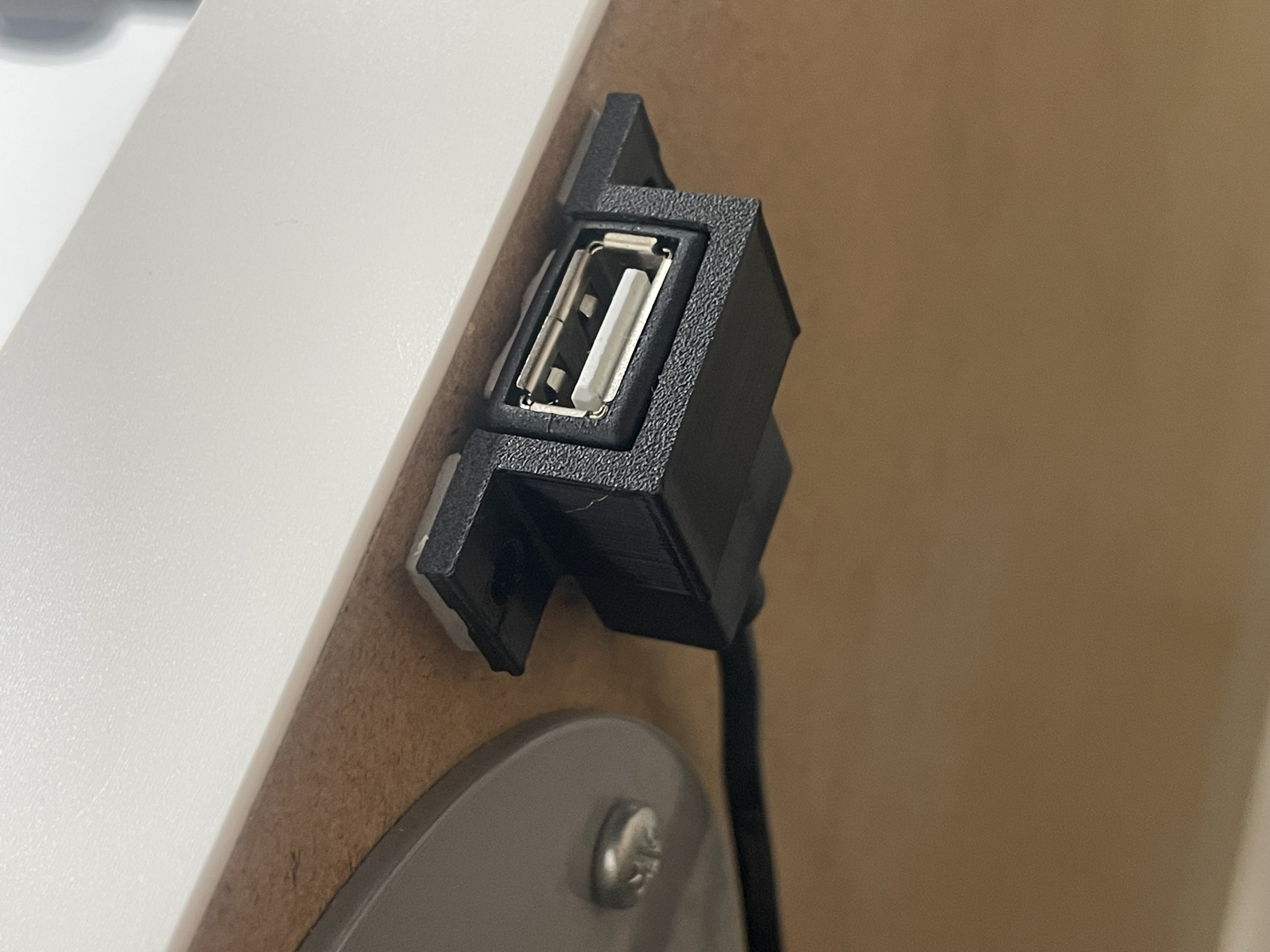 Under Desk USB Support (Parameterized) — miniatura 2