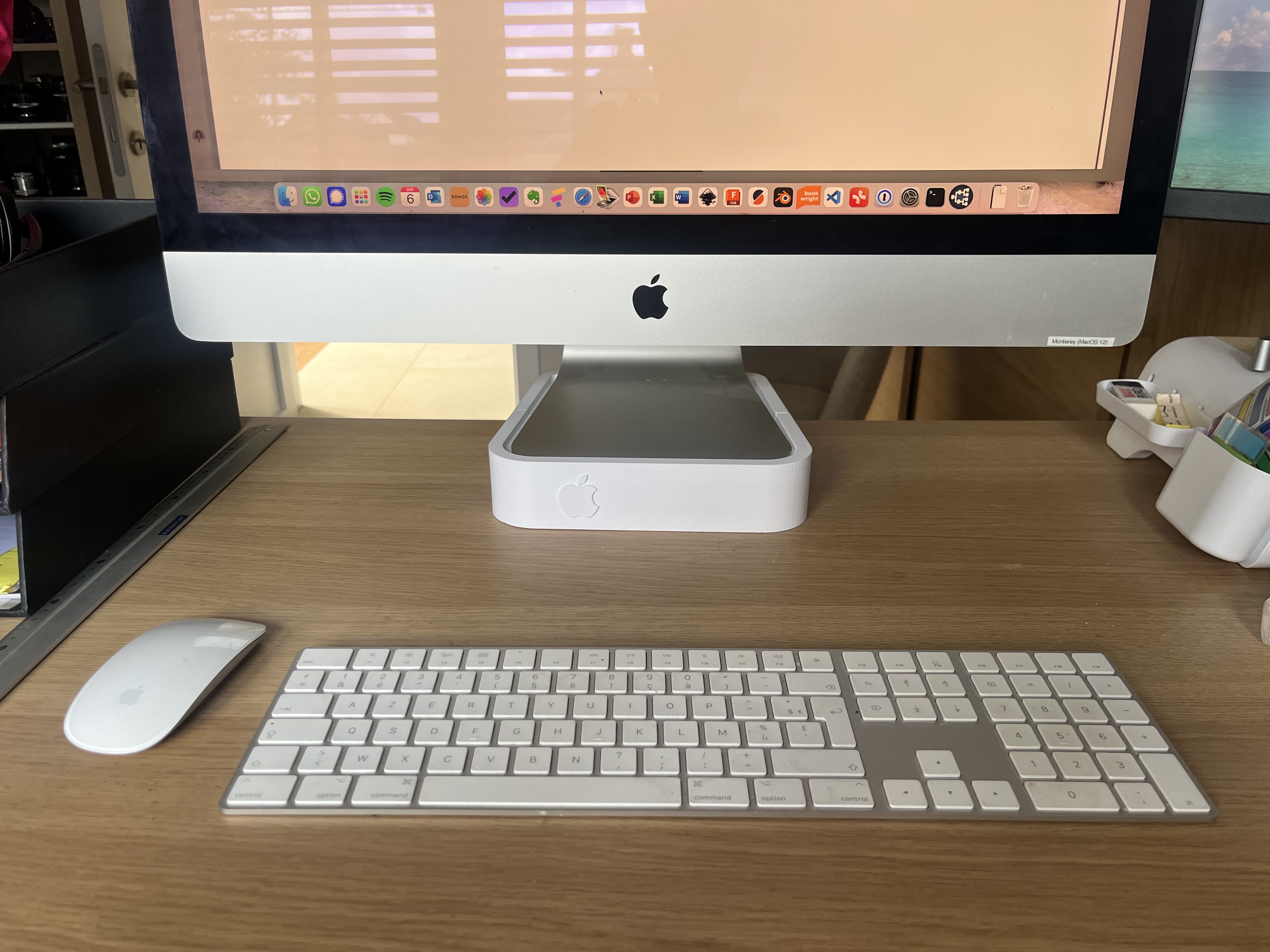 iMac Stand