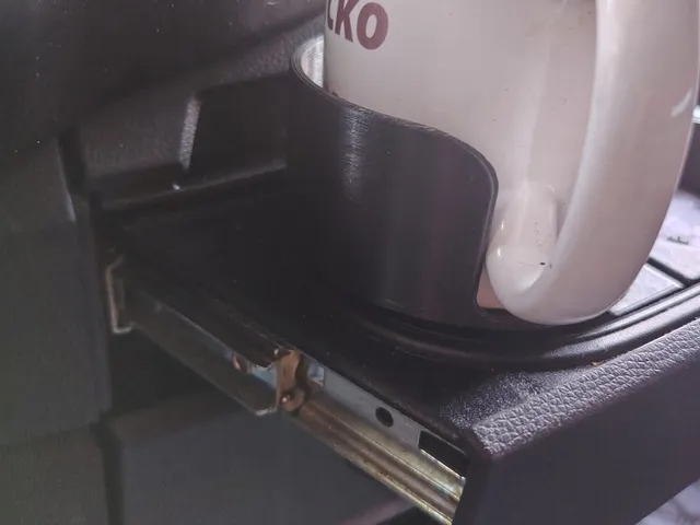 cup holder for a can holder