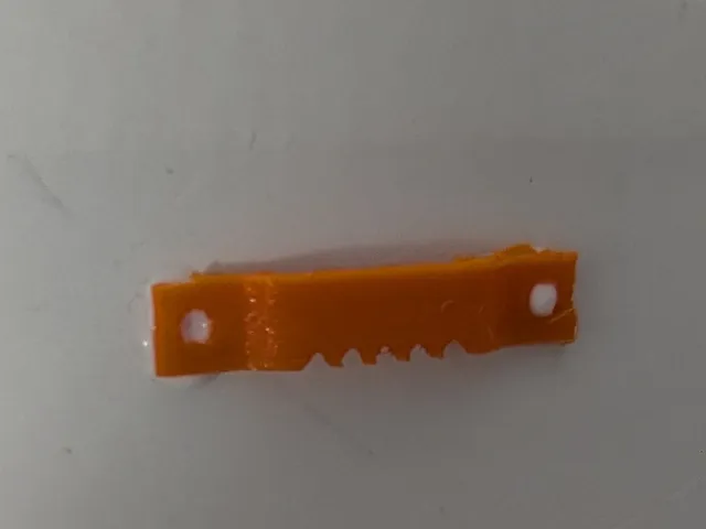 Toothed Picture Hanger