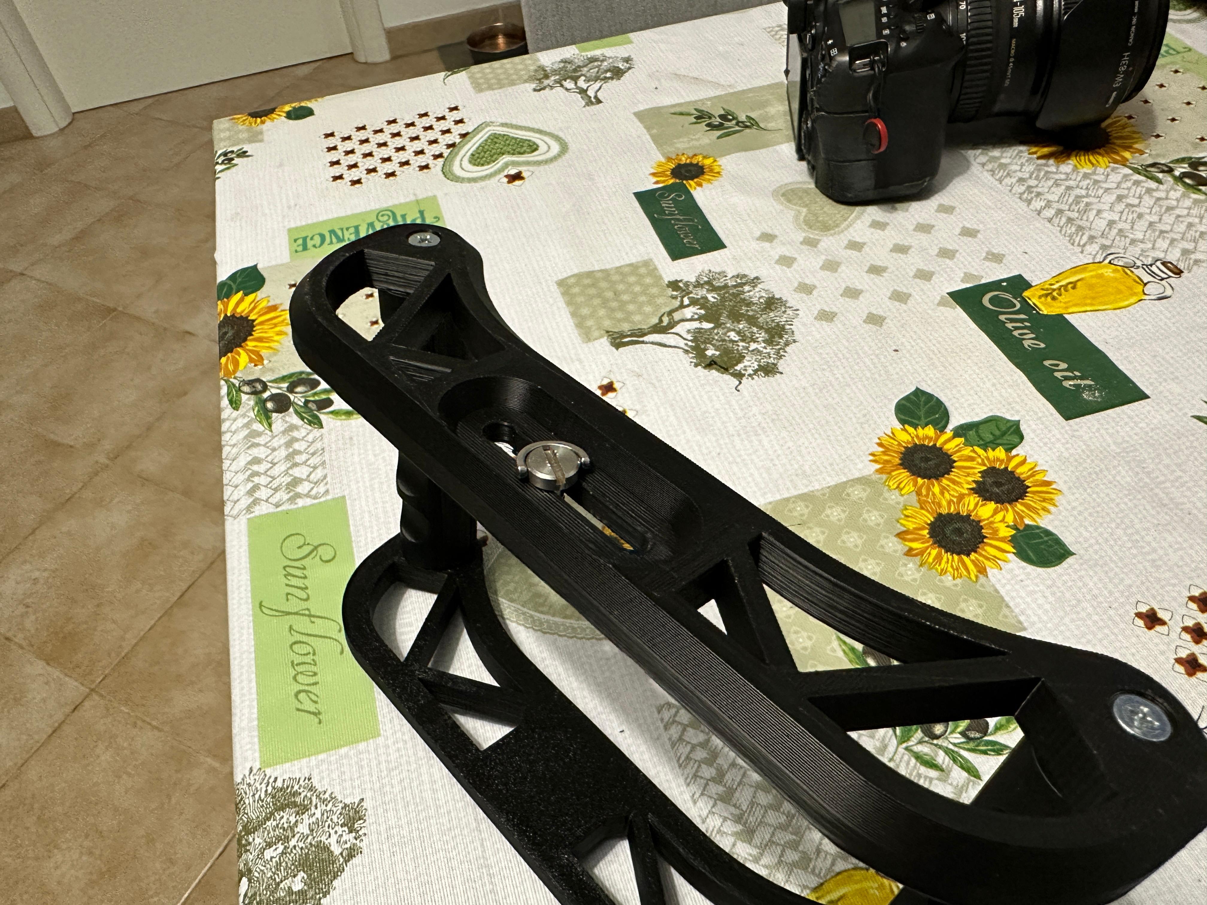 Miniatura 8 do modelo 3D DSLR Camera Cage