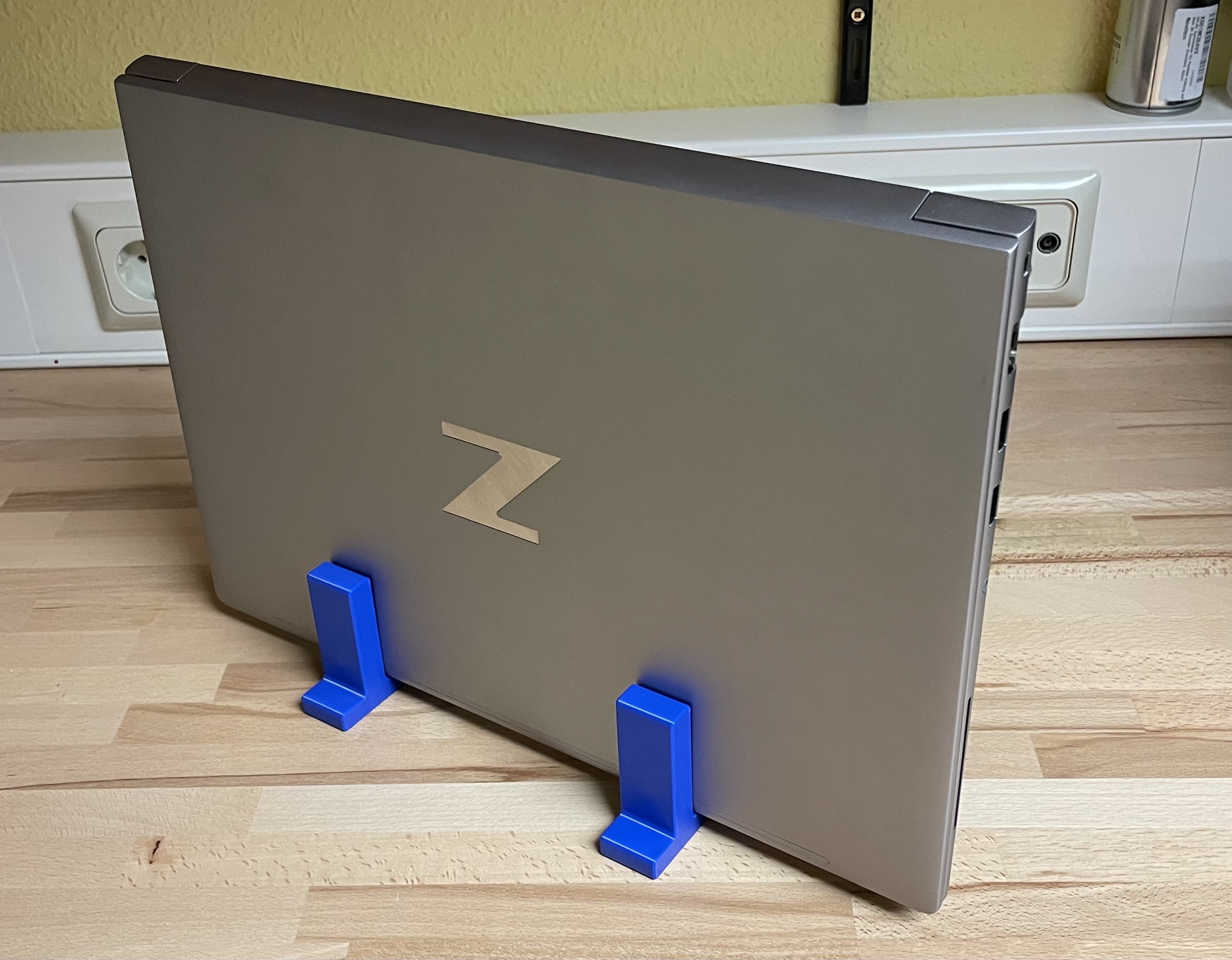 HP ZBook Fury 16 G9 Vertical Stand