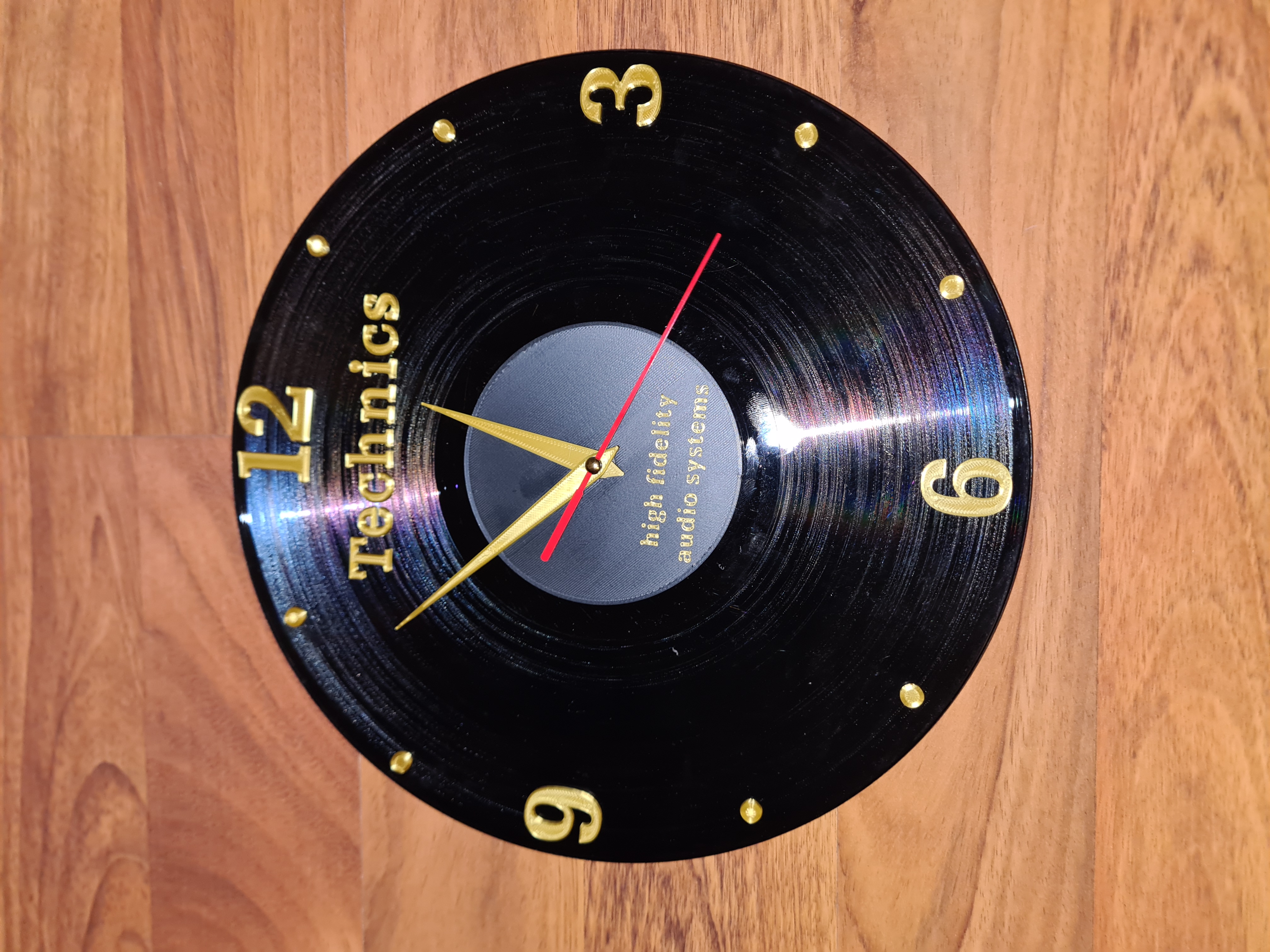 Silent clock from LP record ( Technics )