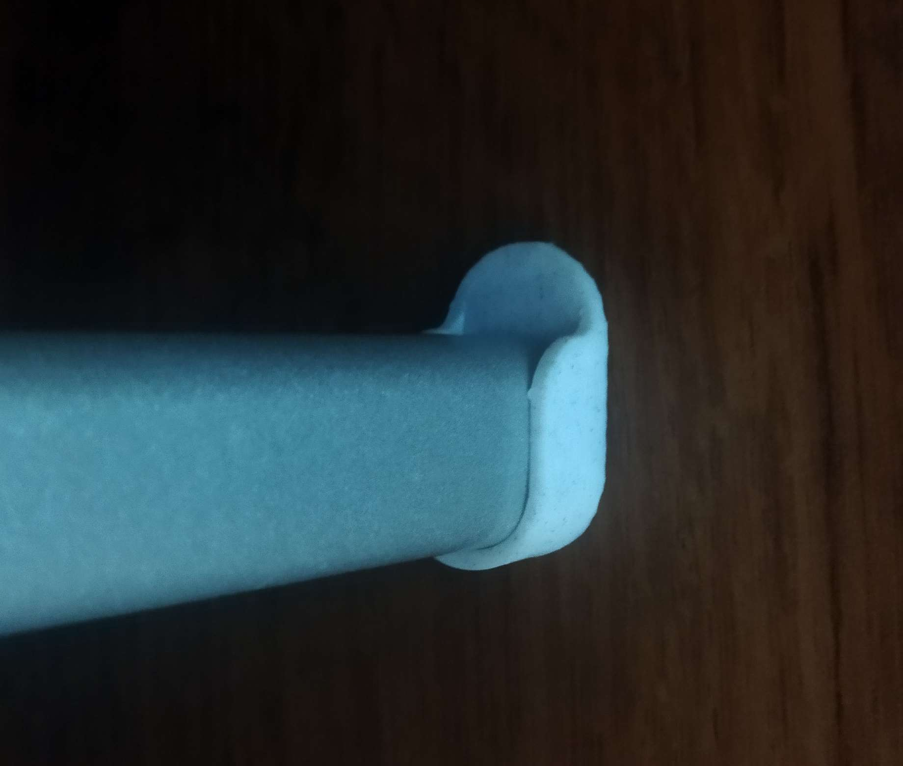Wardrobe clothing bar hanger/mount