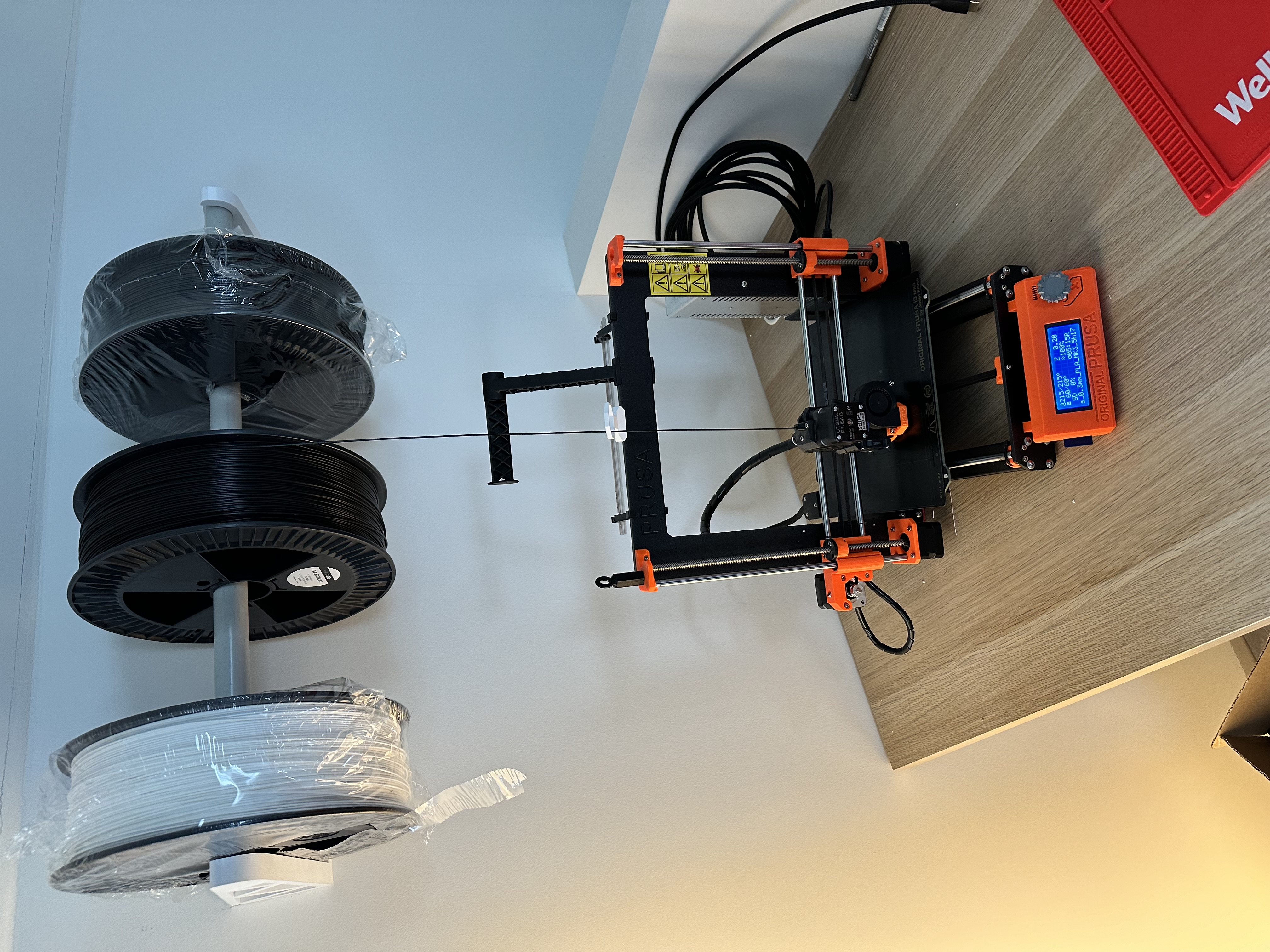 Miniatura 2 do modelo 3D Wall Multiple Spool Holder bracket