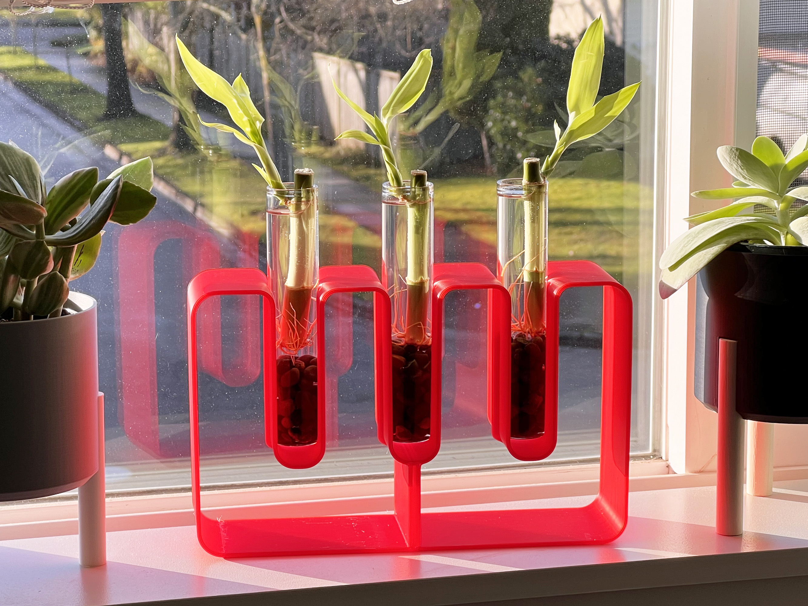 Miniatura 2 do modelo 3D Floating Bud Vase