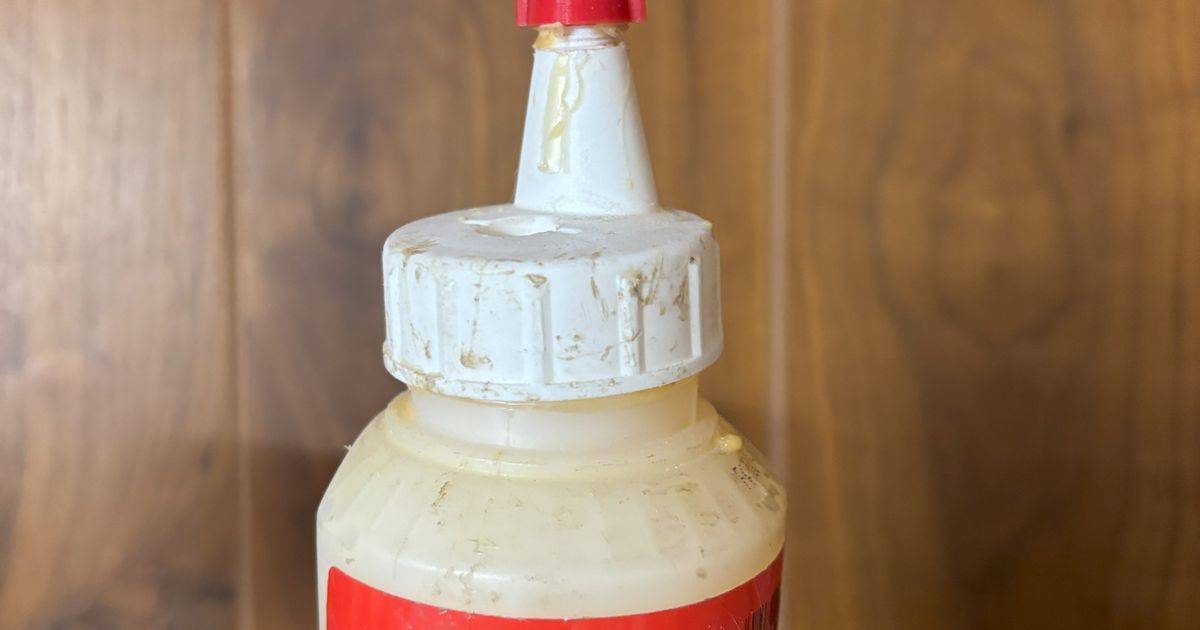 Glue cap Lepage wood glue by Chris Inguelph Download free STL model