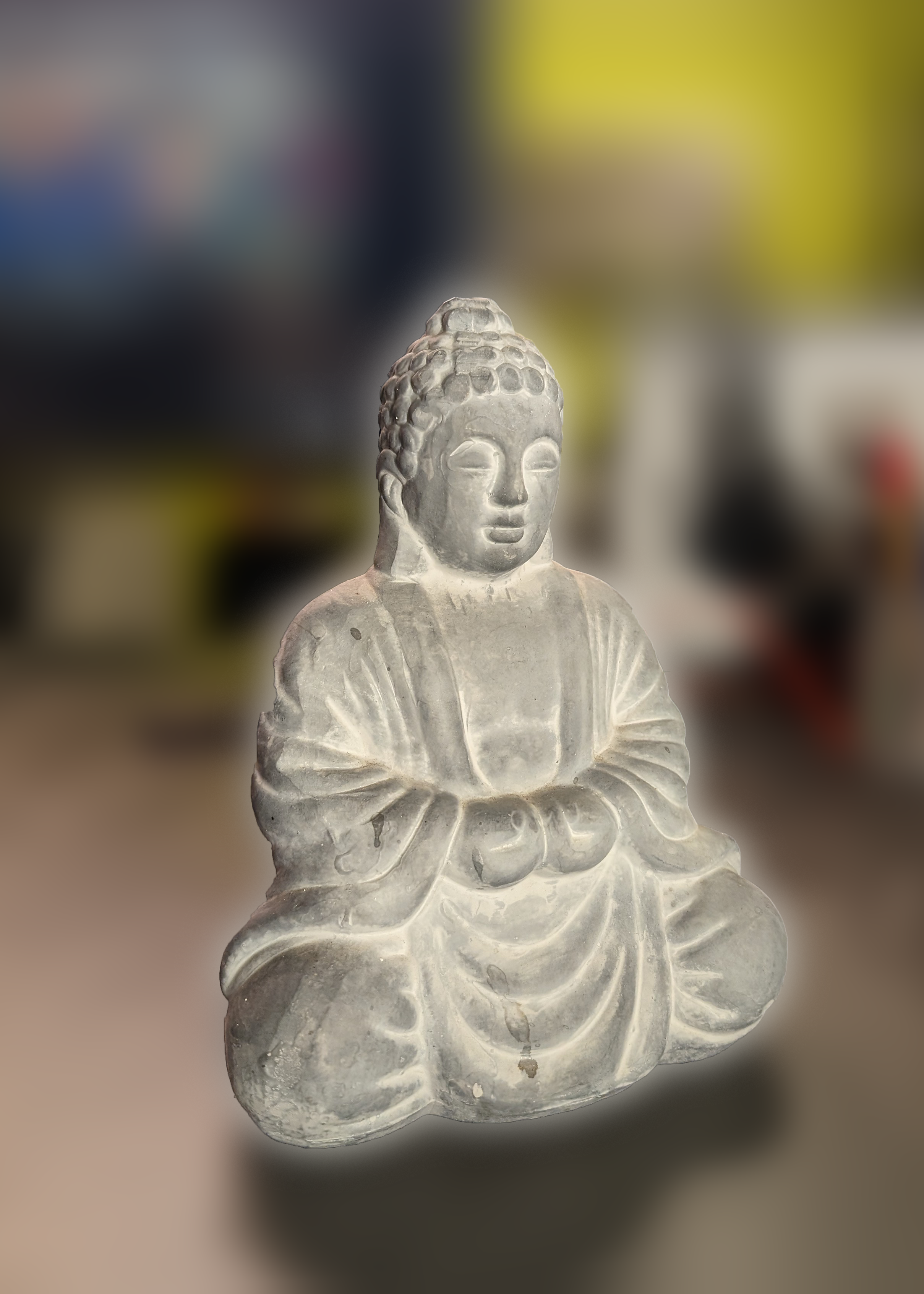 Sitting Buddha statue