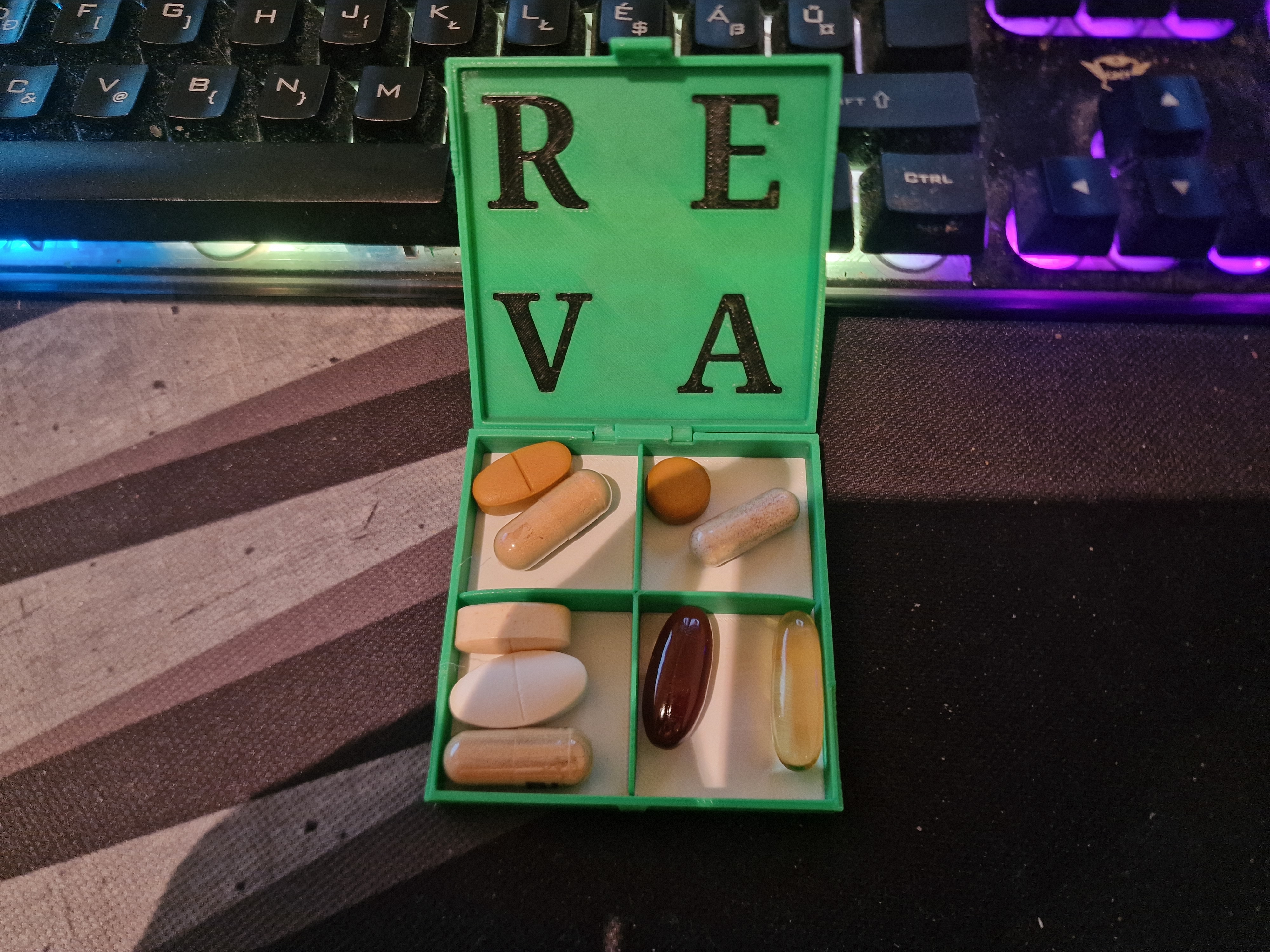 Medicine or Vitamin holder mini box