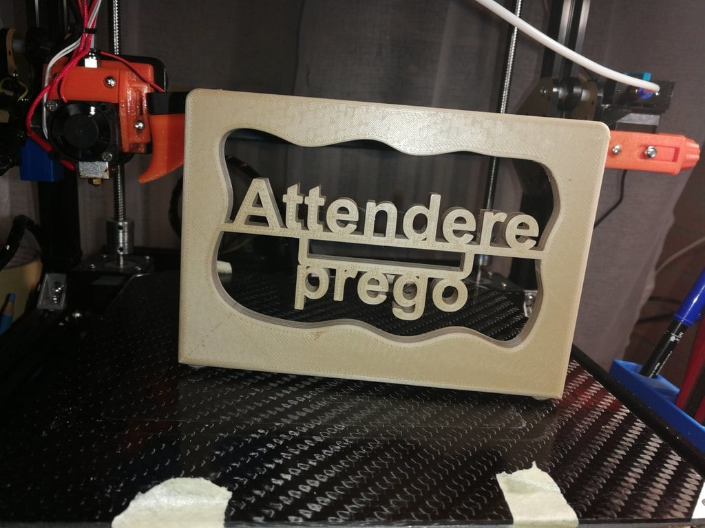 Attendere prego :)