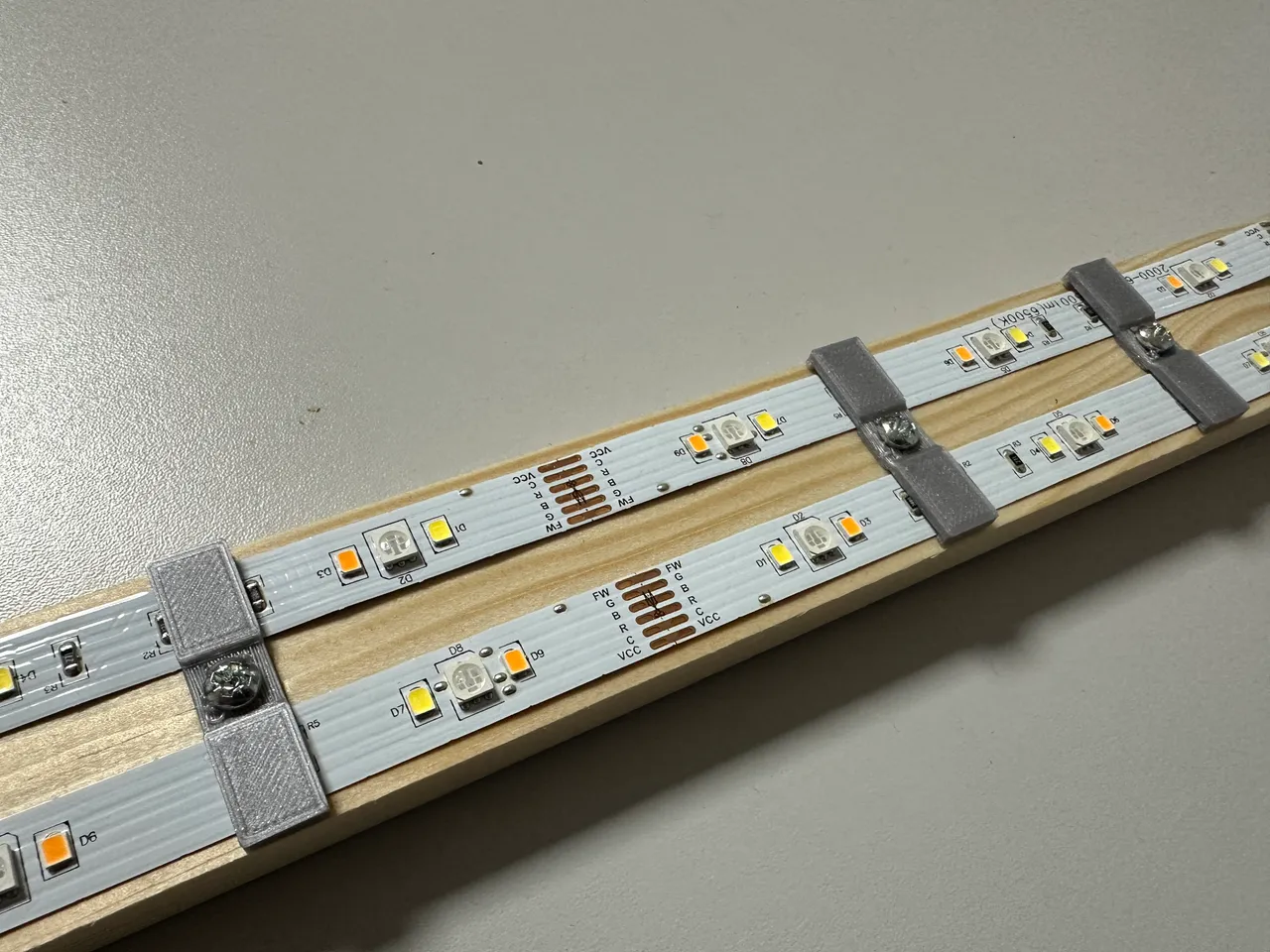 LED-Strip Holder-Clip for pure LED-Strips for 40mm Wood Strip