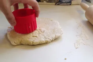 Scone Cutter (2.5 inch)
