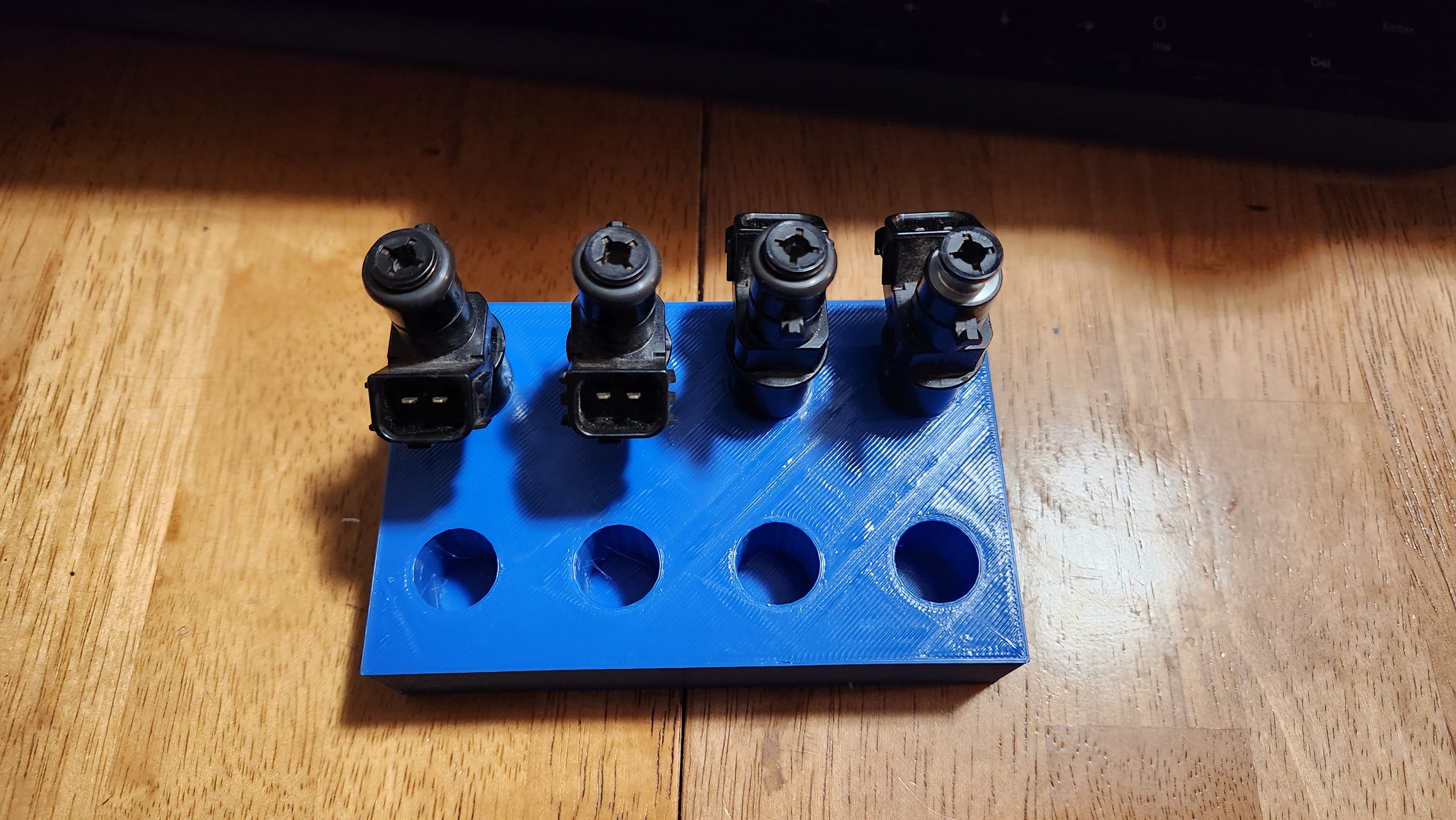 Fuel Injector Stand/Block by Viet Dang Download free STL model