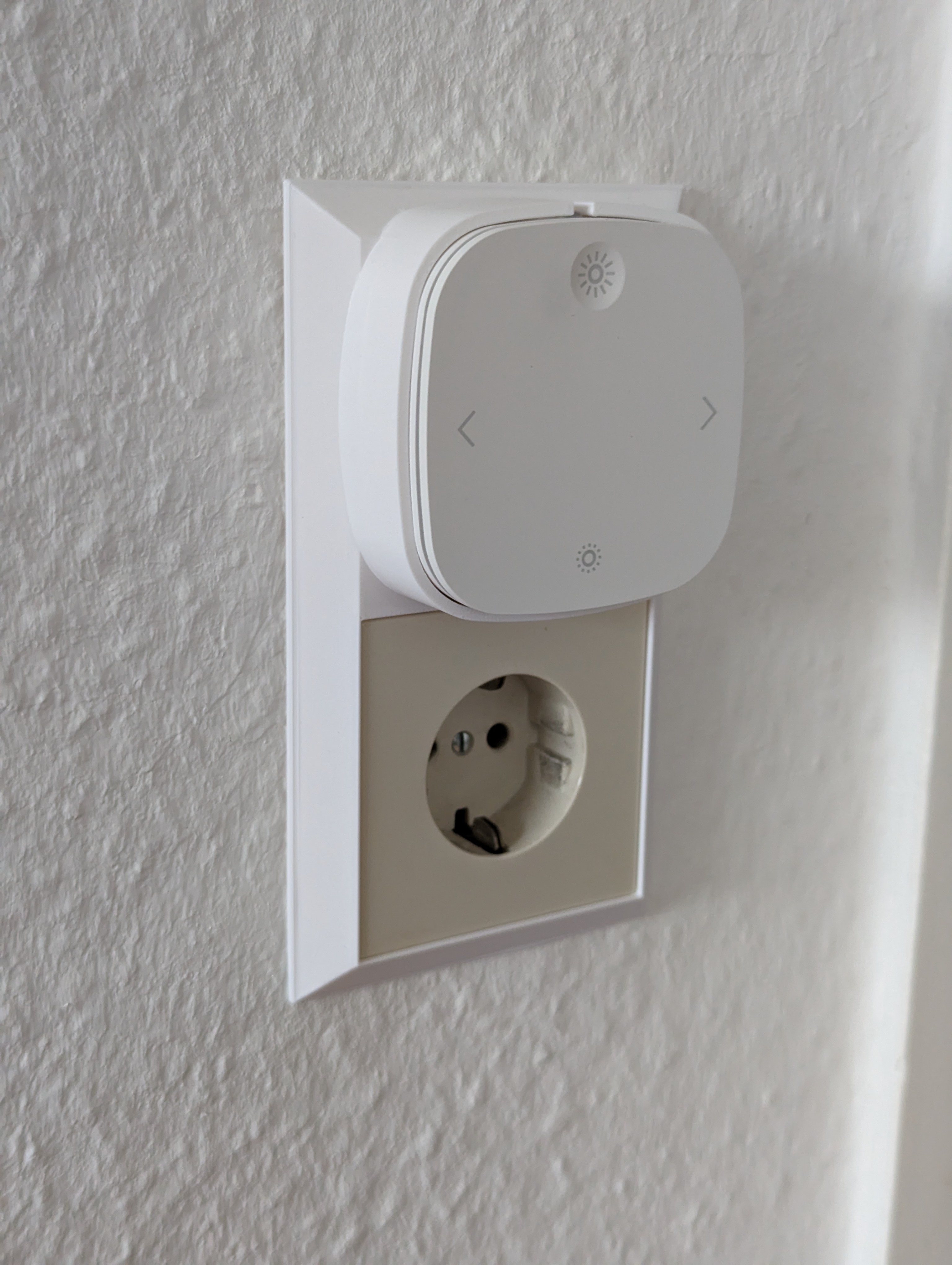 Lichtschalter IKEA STYRBAR + Steckdose / Lightswitch IKEA STYRBAR + power socket - JUNG