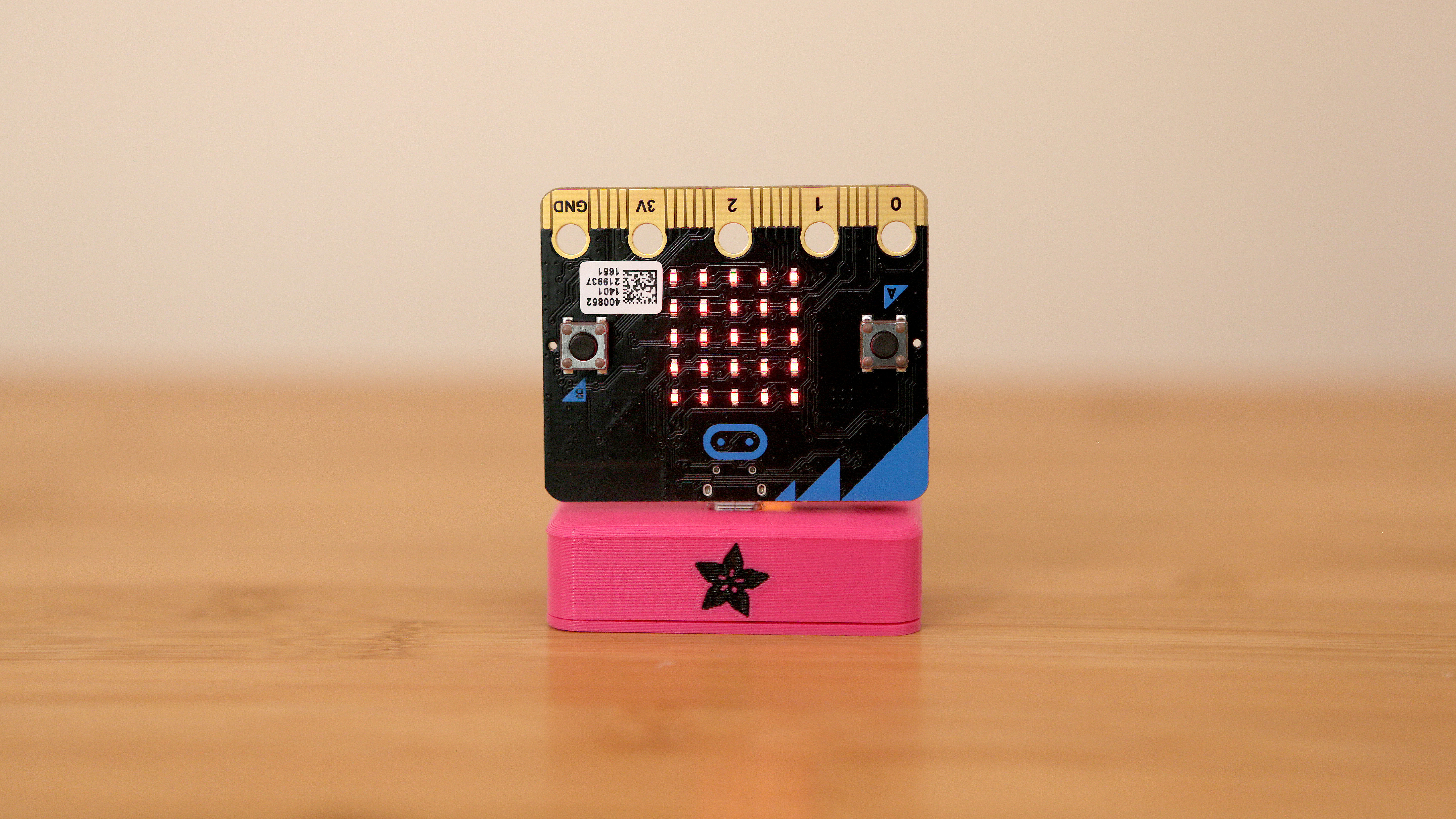 Miniatura 4 do modelo 3D Micro USB Dock