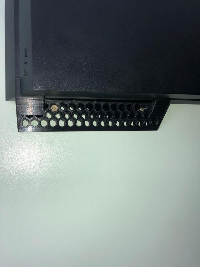 Miniatura 2 do modelo 3D Original PS4 Wall Mount
