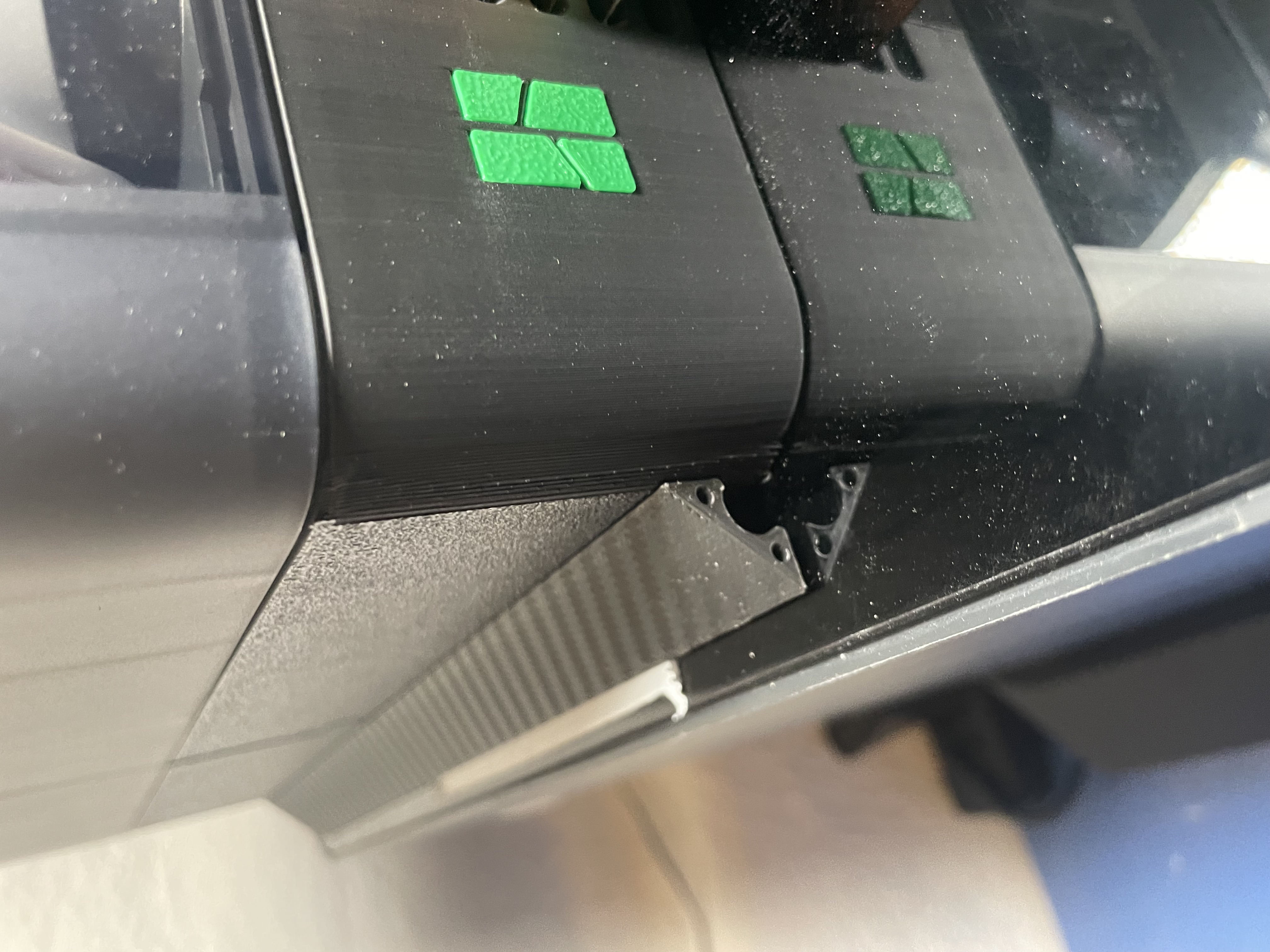 Cable channel 26,5cm with plug socket