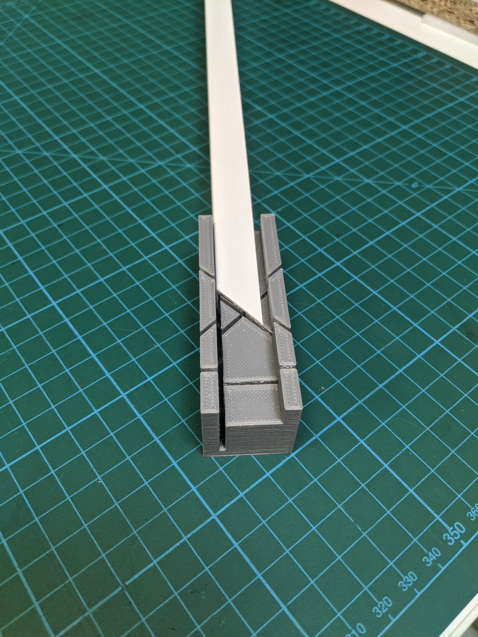 Miter box for 15mm plastic corner trim by tearandfix Download free