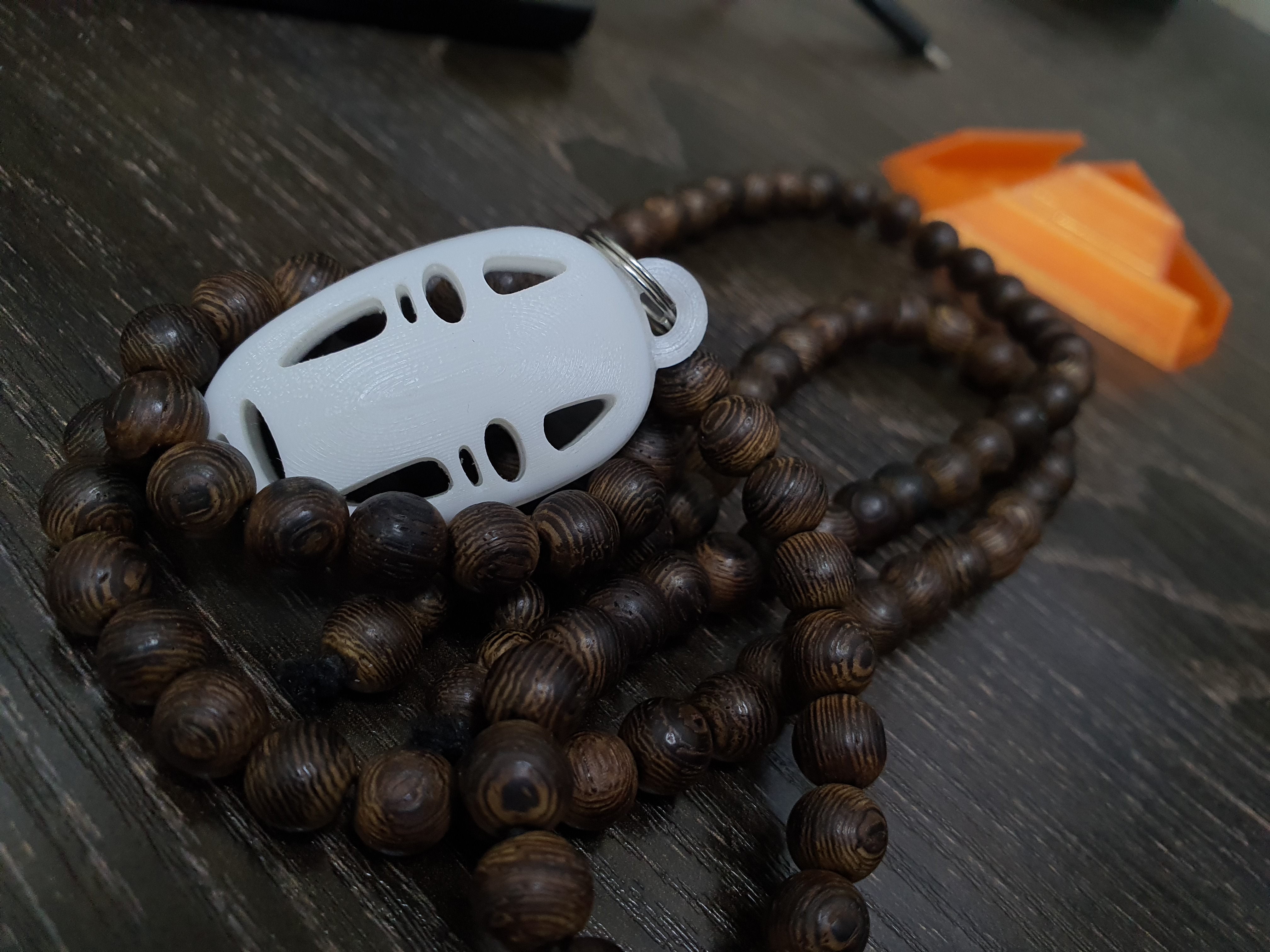 Miniatura 2 do modelo 3D Kaonashi Keychain