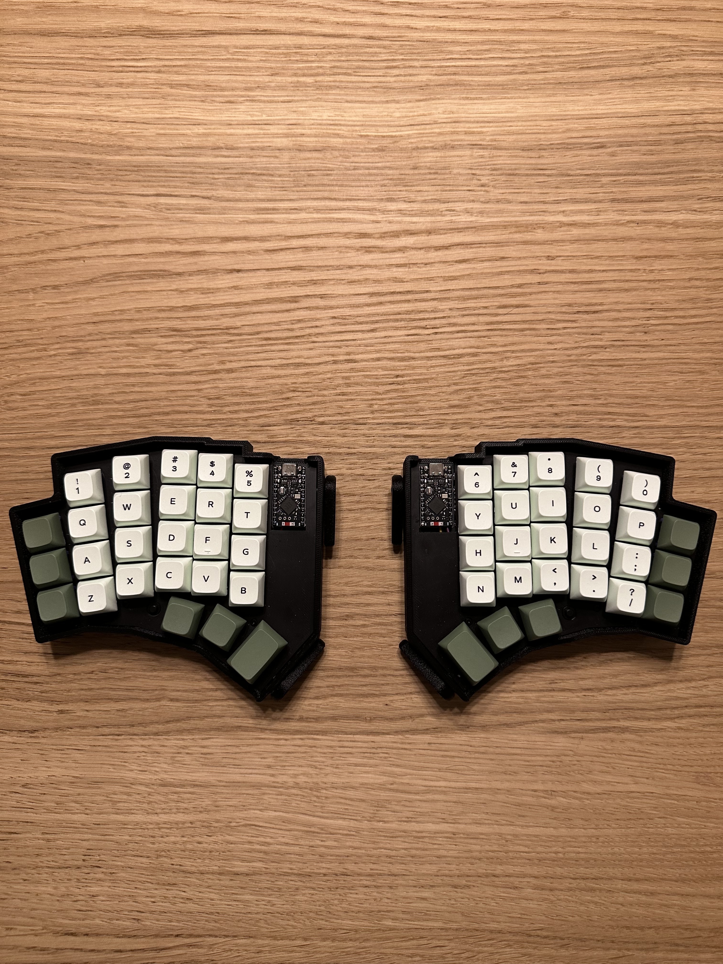 Phanny - Wireless Split Keyboard - Sponsored by PCBWay