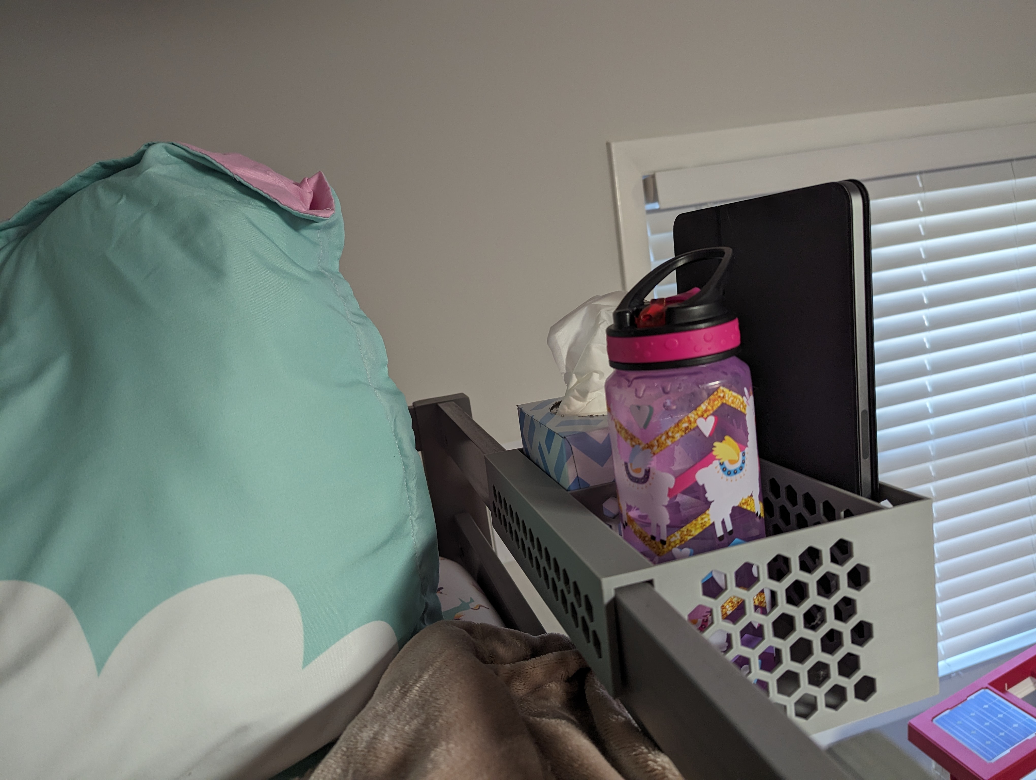 Bunk Bed Caddy by Jeremy Fisher Download free STL model