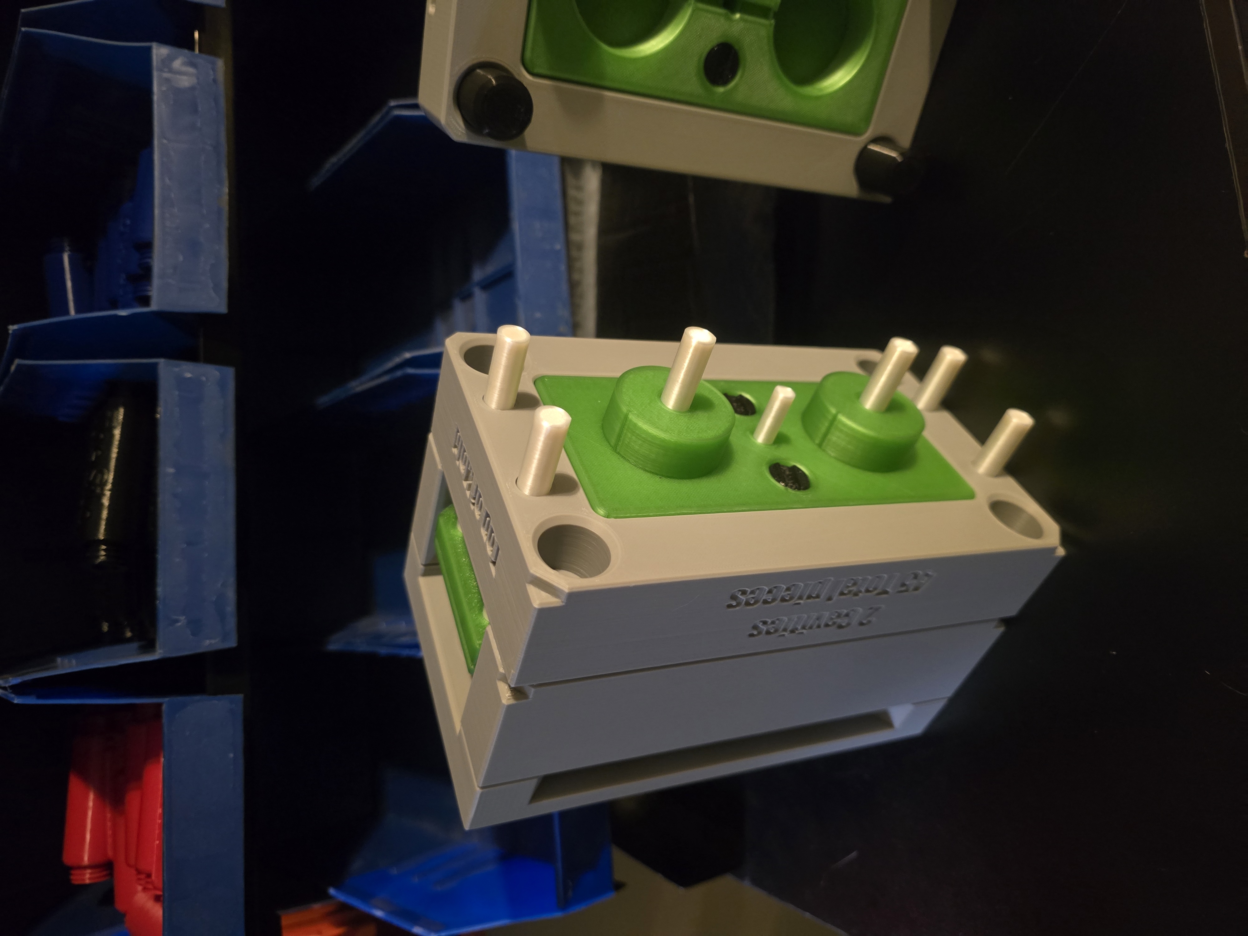 Injection Mold Example (Independent) — miniatura 9