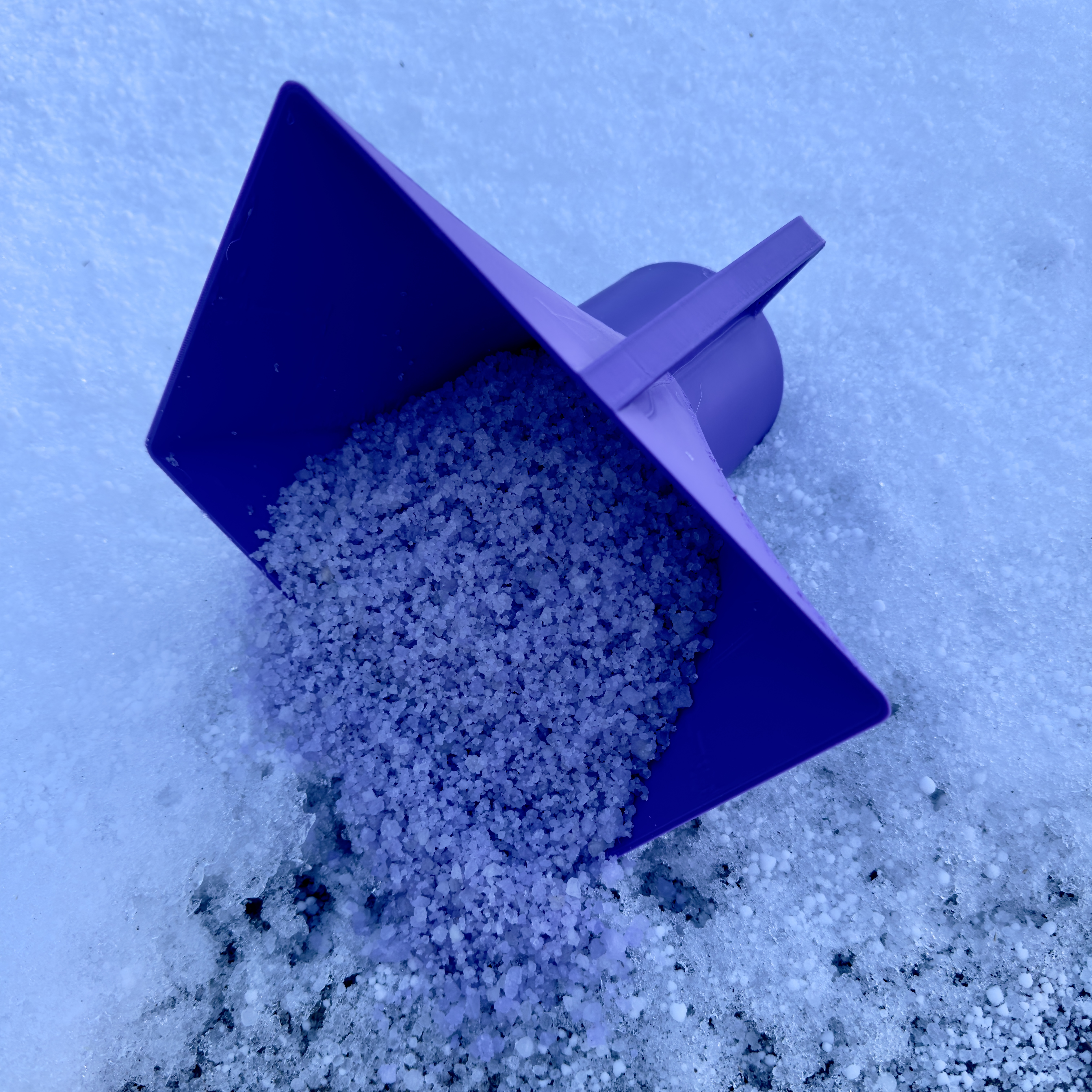Ice melt shaker (giant salt shaker)