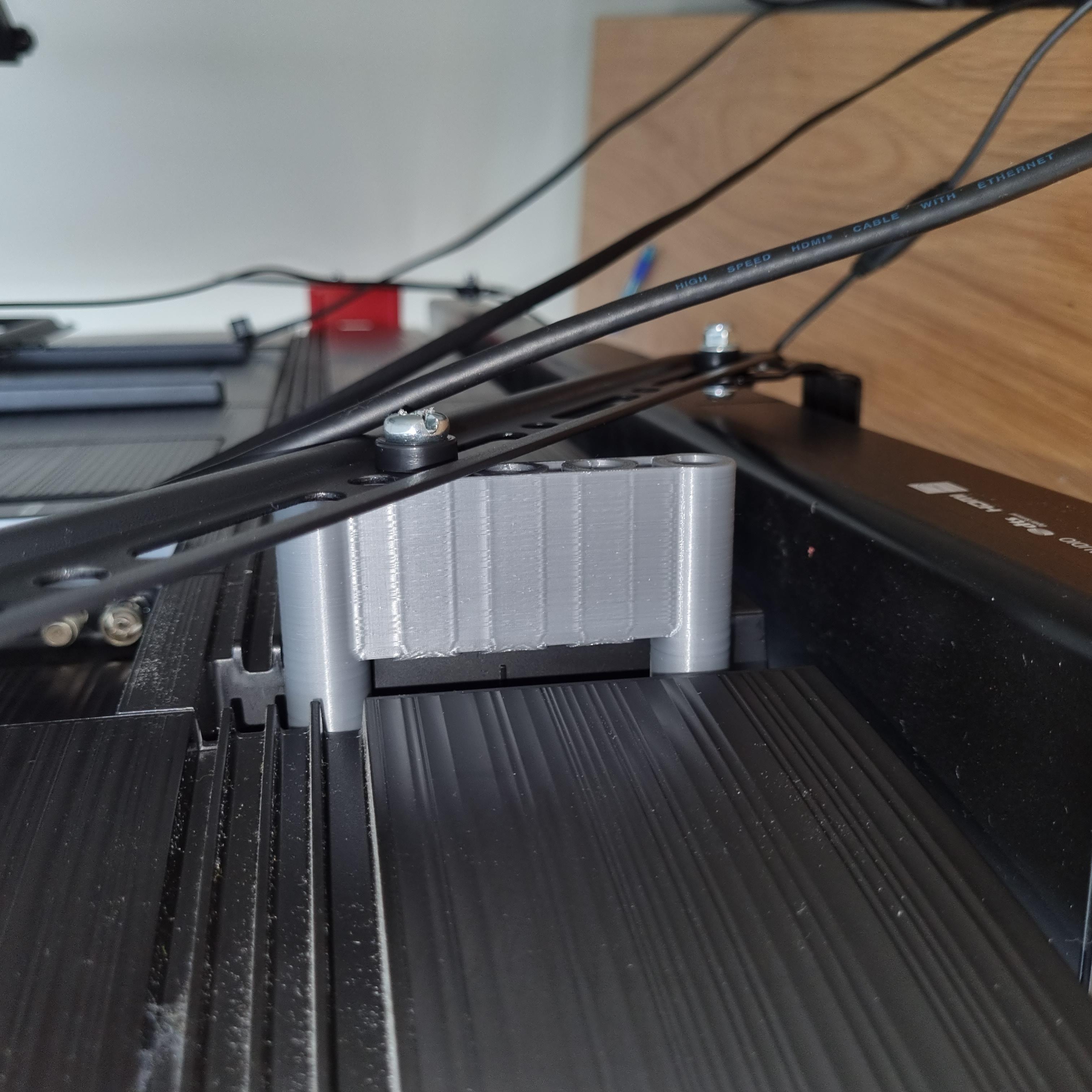Samsung TV Q60R Universal soundbar adapter mount