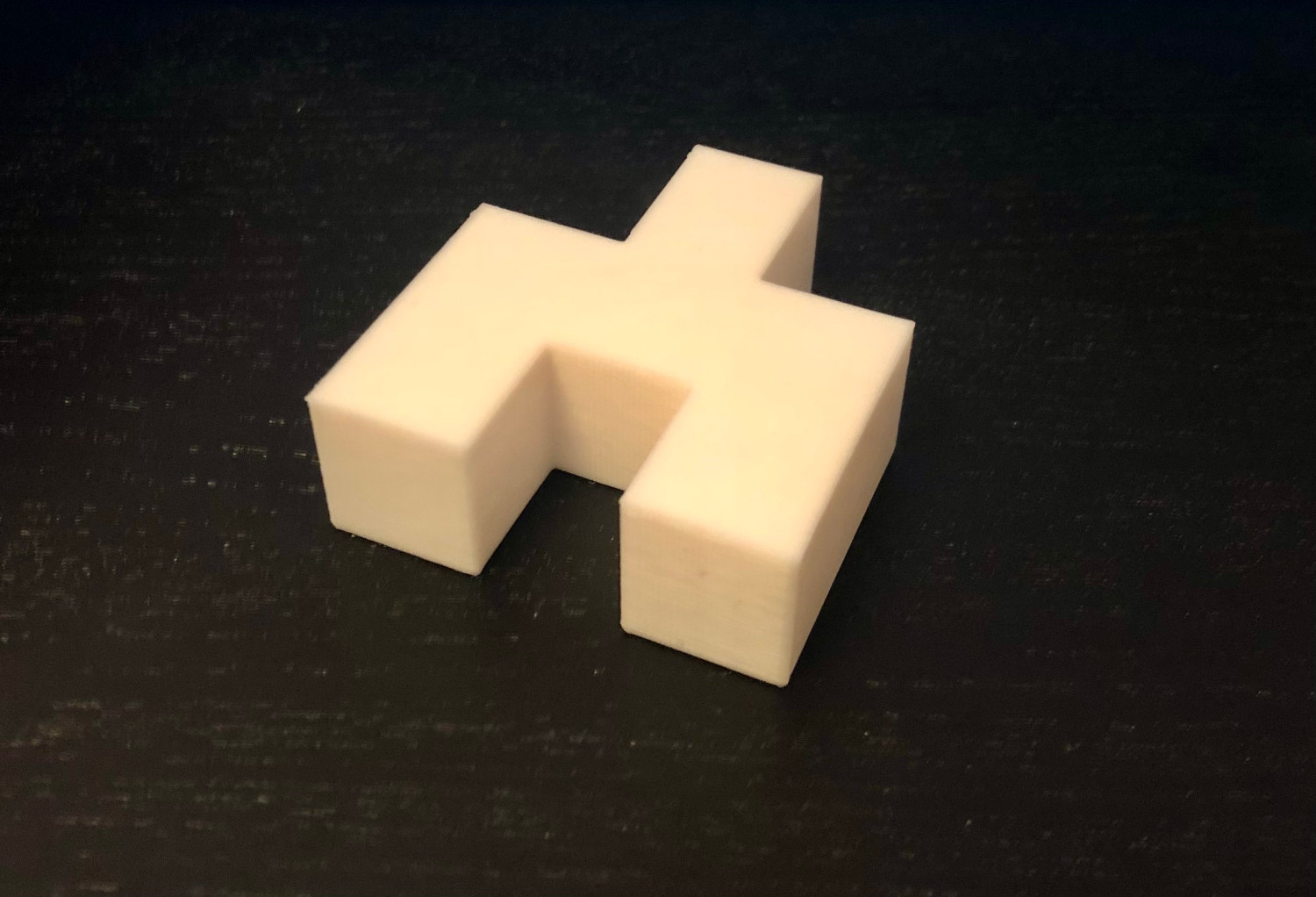 Miniatura 2 do modelo 3D Black Mirror 'White Bear' model