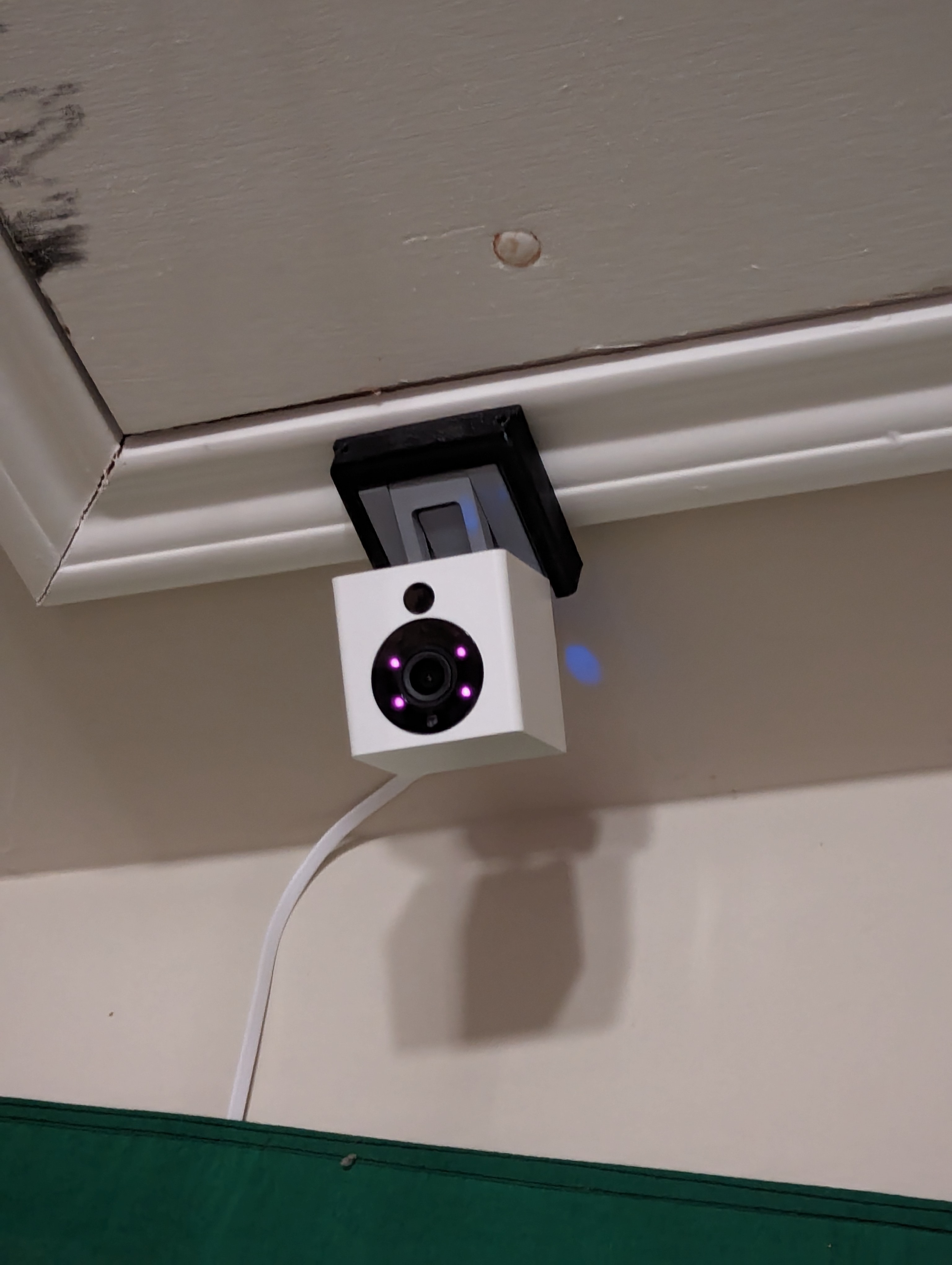 Wyze Camera Wall Mount by Dominate4life Download free STL model