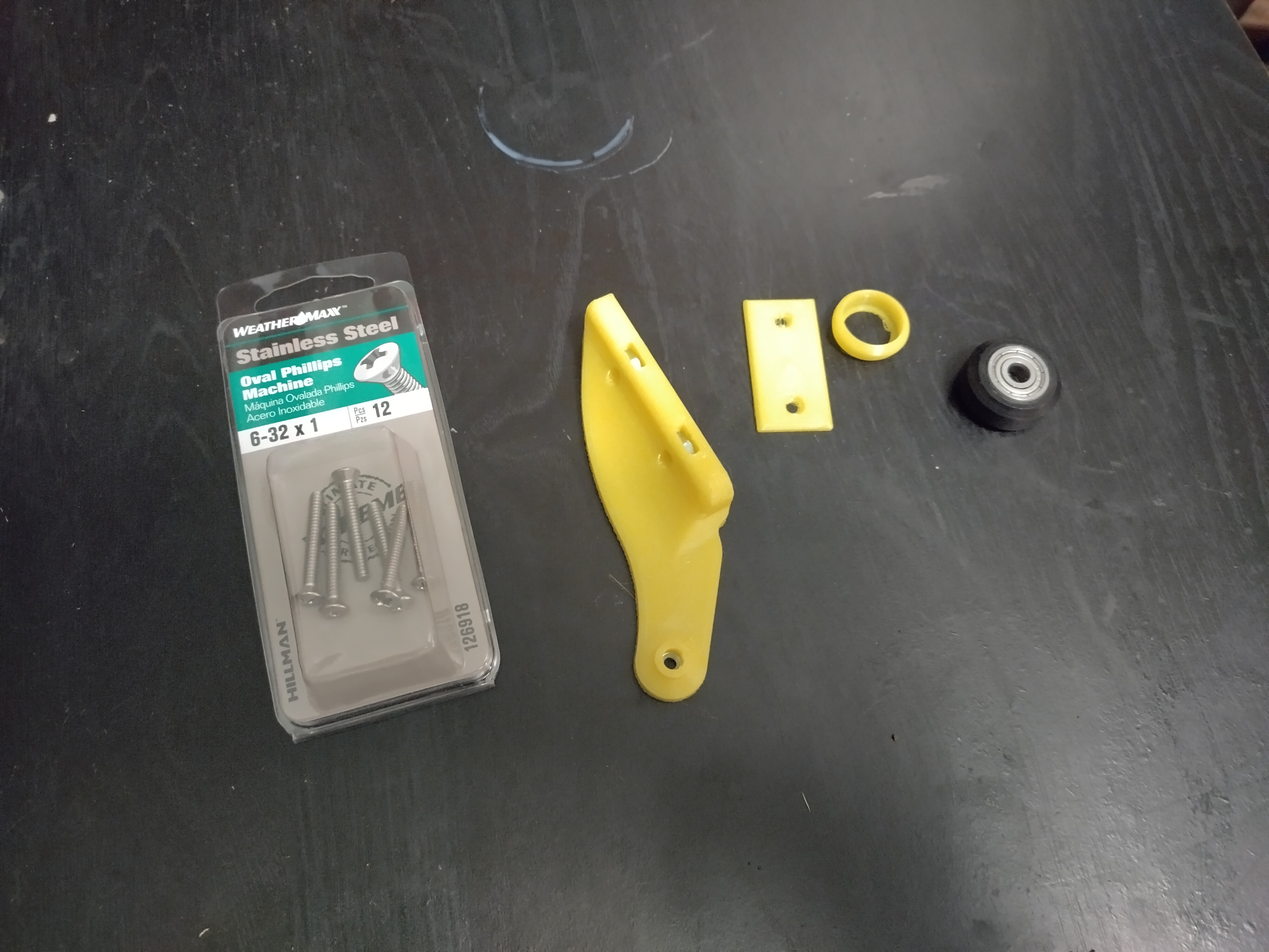 Miniatura 2 do modelo 3D Single roller drawer support bracket
