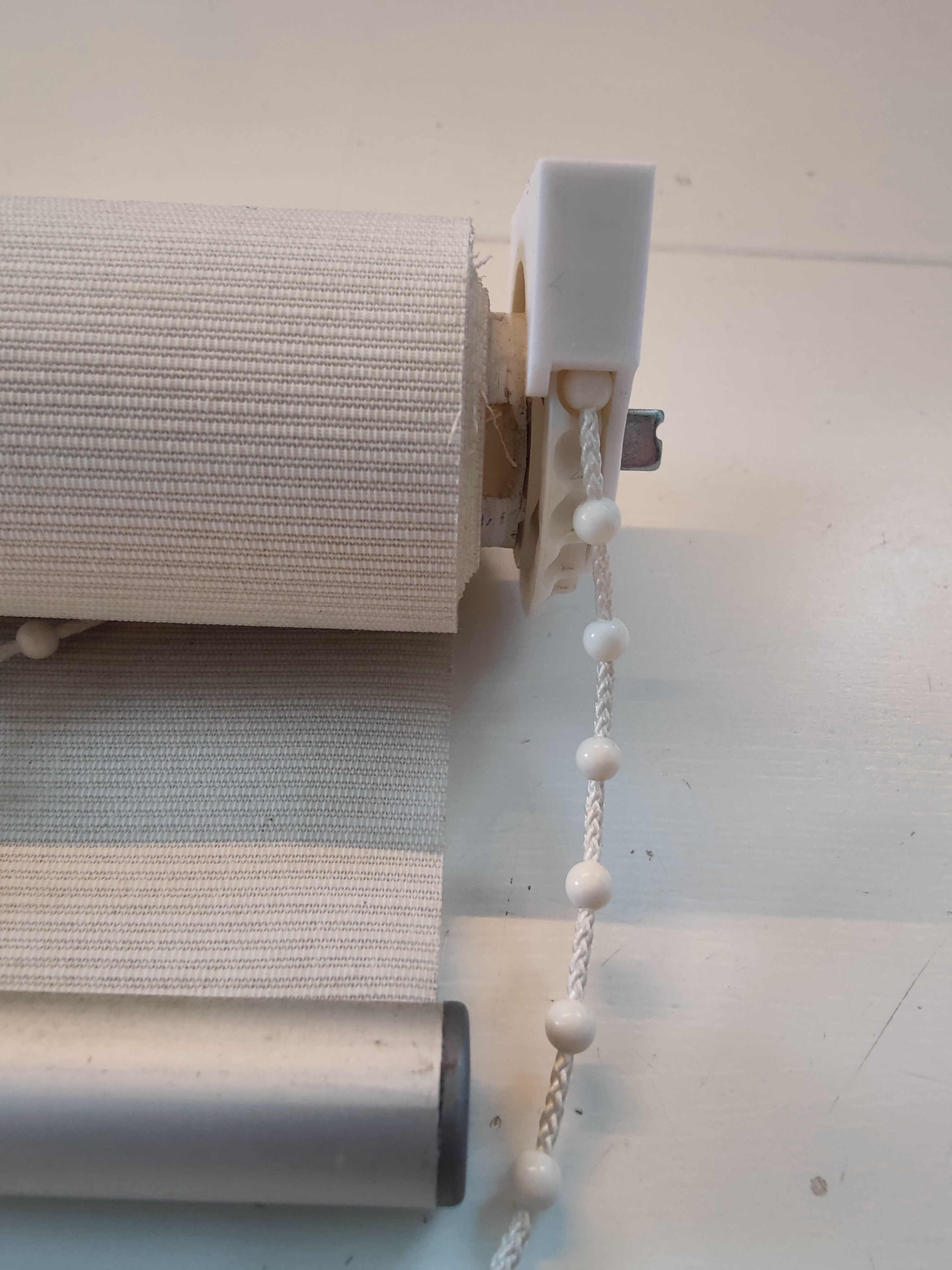 Miniatura 2 do modelo 3D Roller blind chain guide replacement