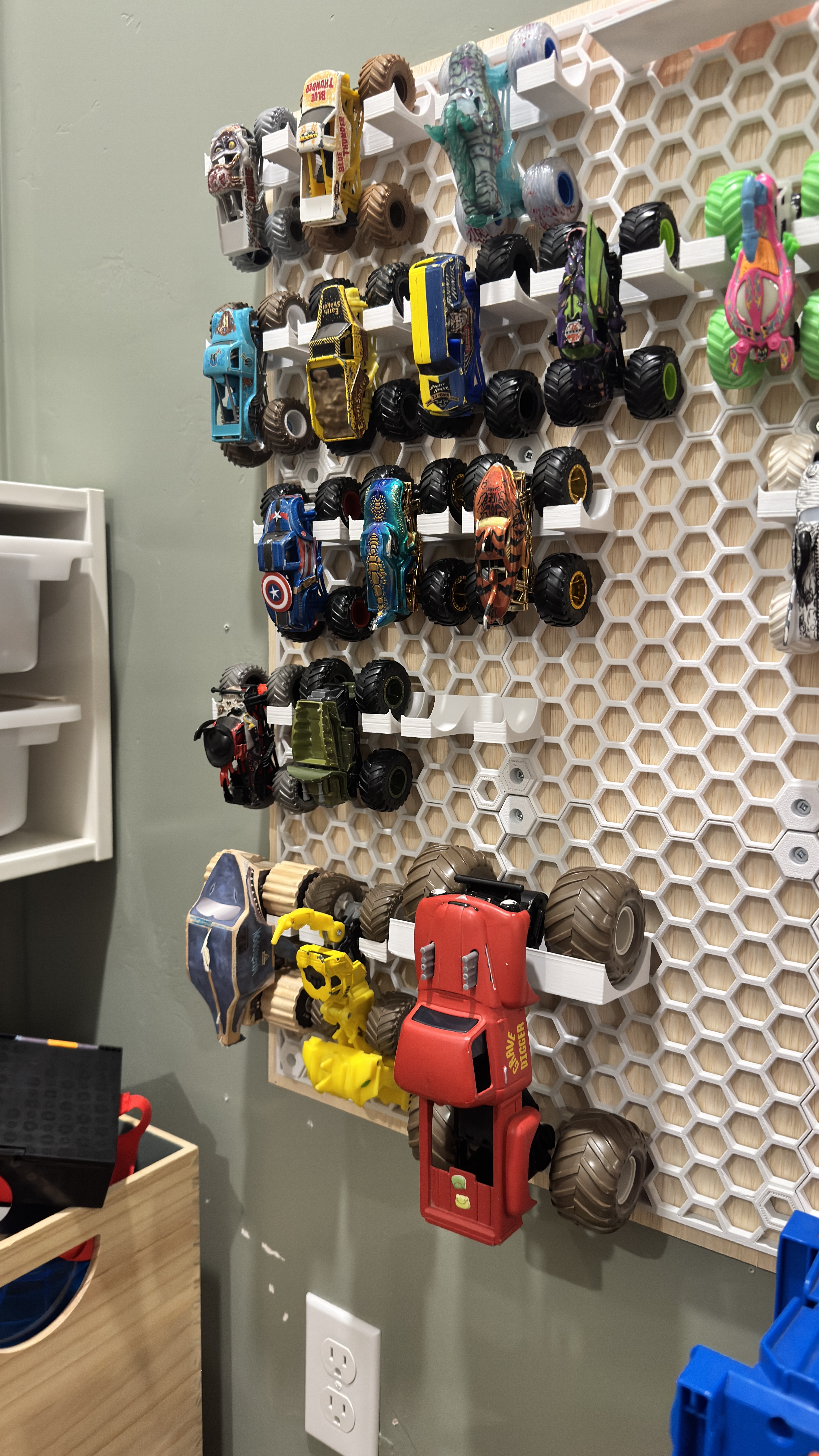 Larger Monster Truck Honeycomb Hanger