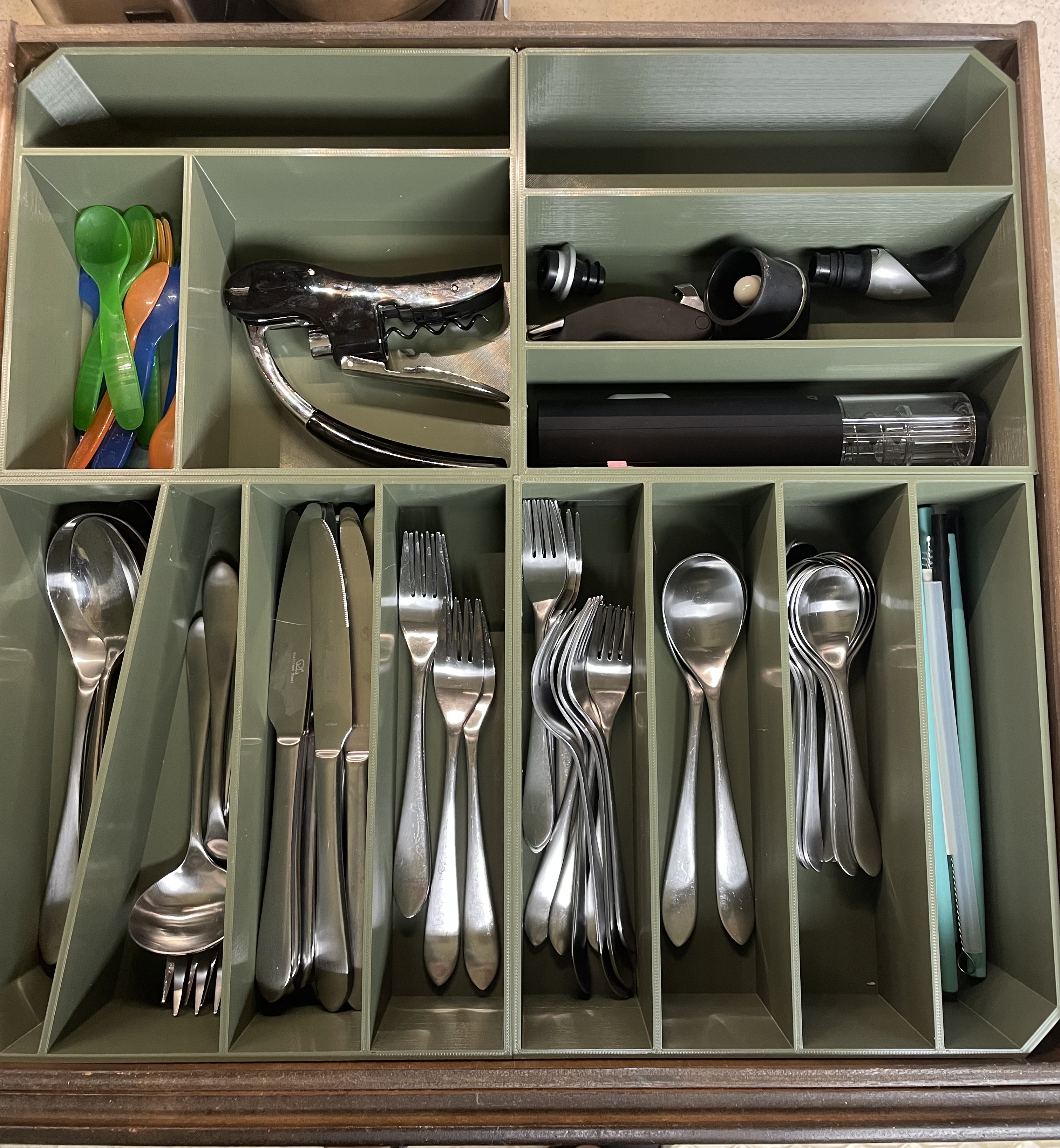 Cutlery Drawer Organizer
