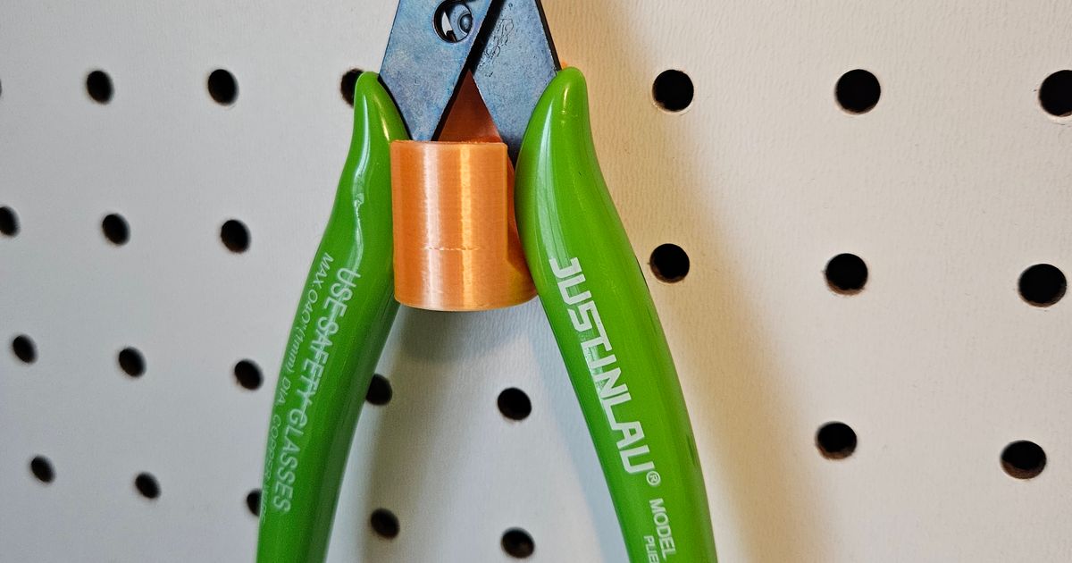 Pegboard Pliers Holder by Morat Download free STL model