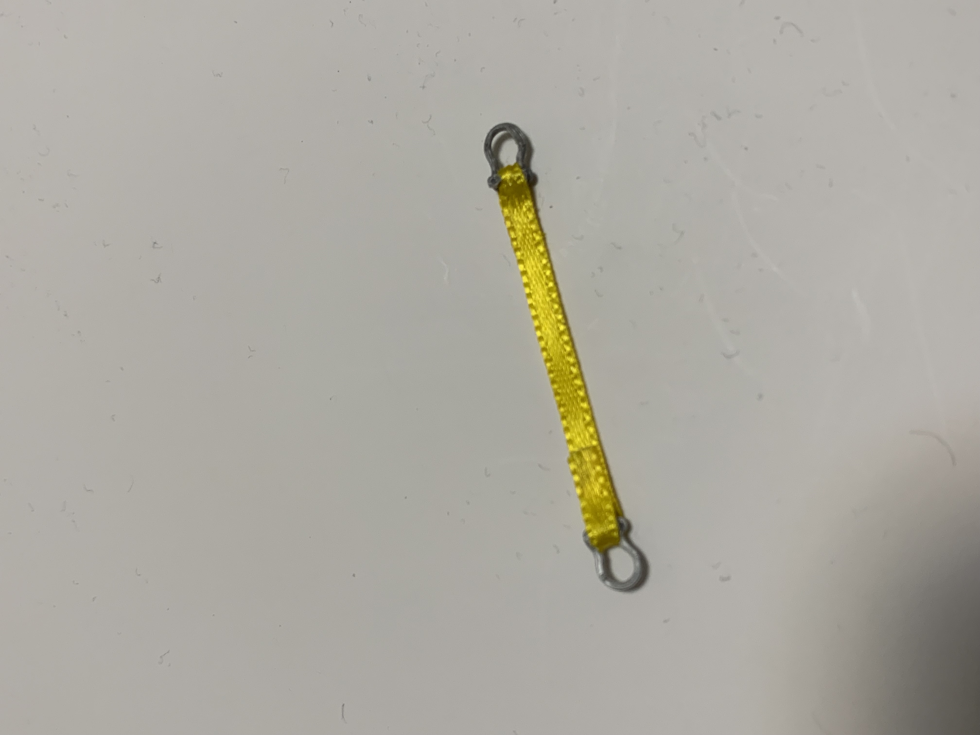 scale towing shackle