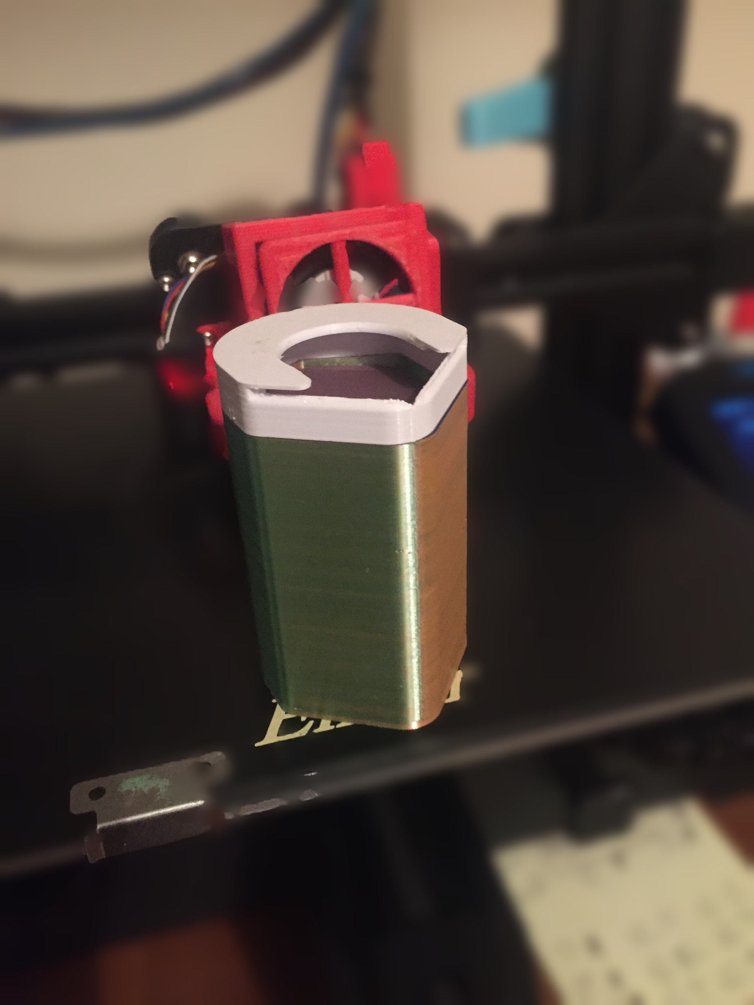 darts flight dispenser