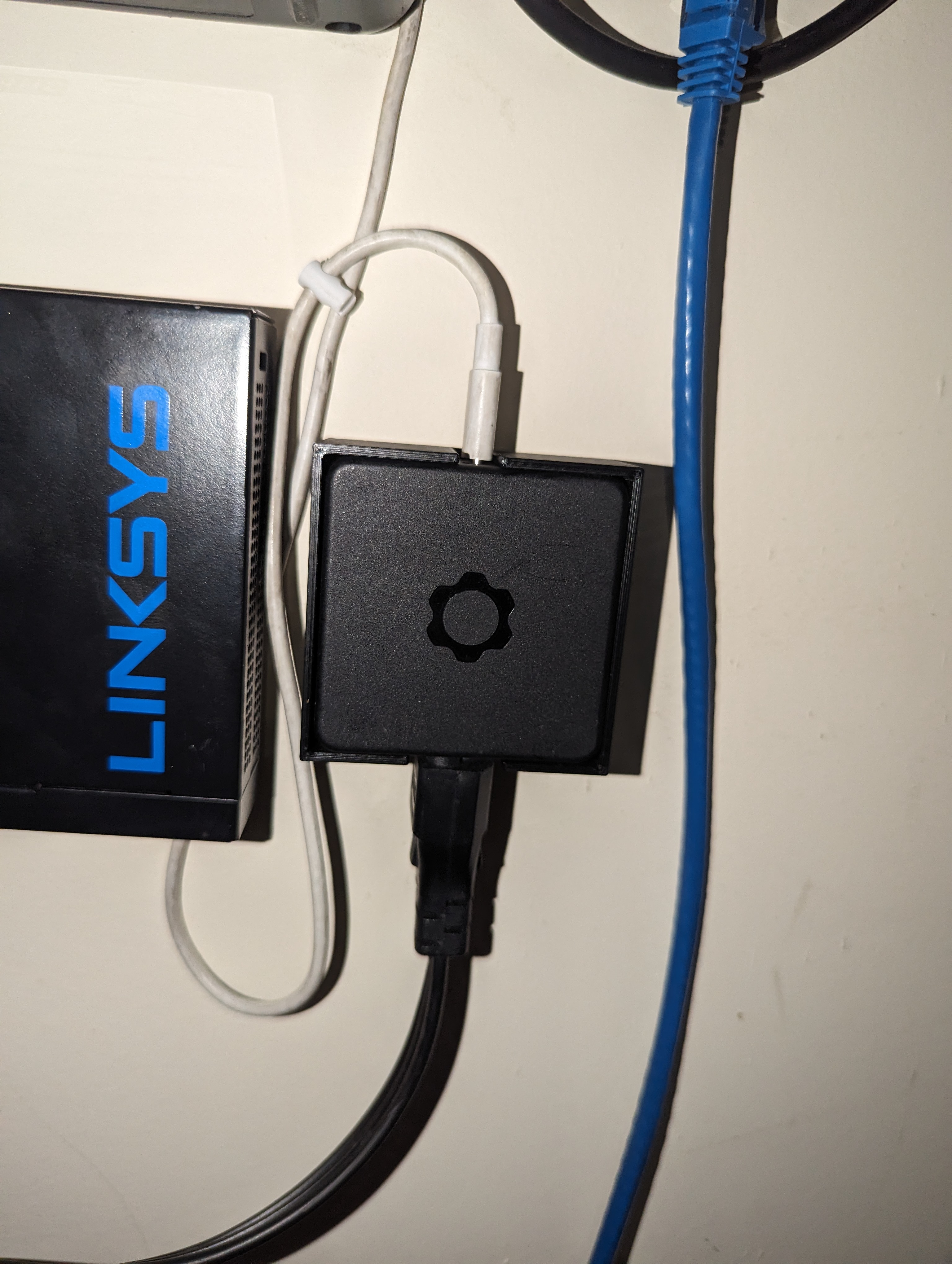 60W Framework Laptop Charger Wall Mount