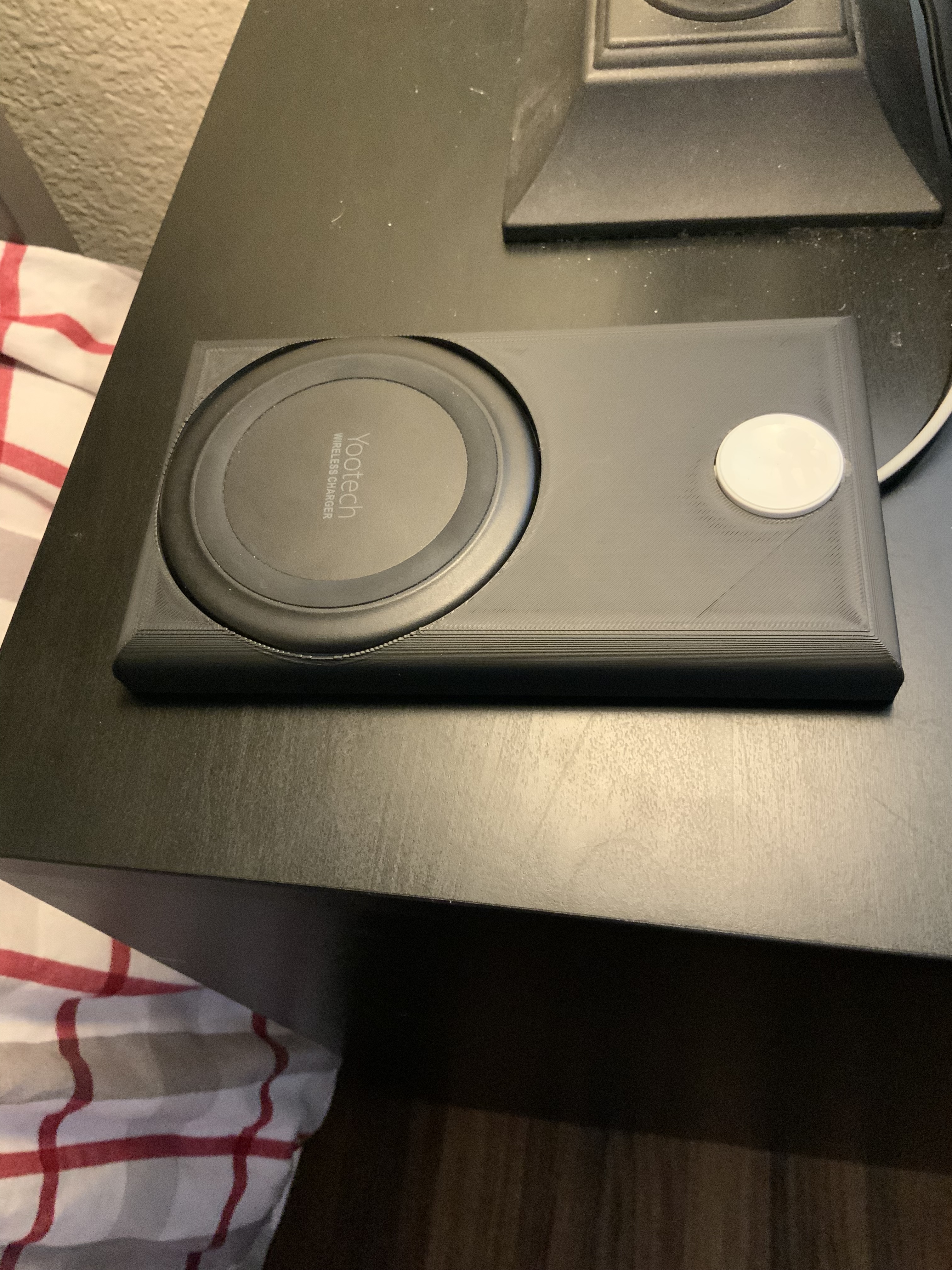 Flat Nightstand iPhone Yootech wireless Apple Watch holder