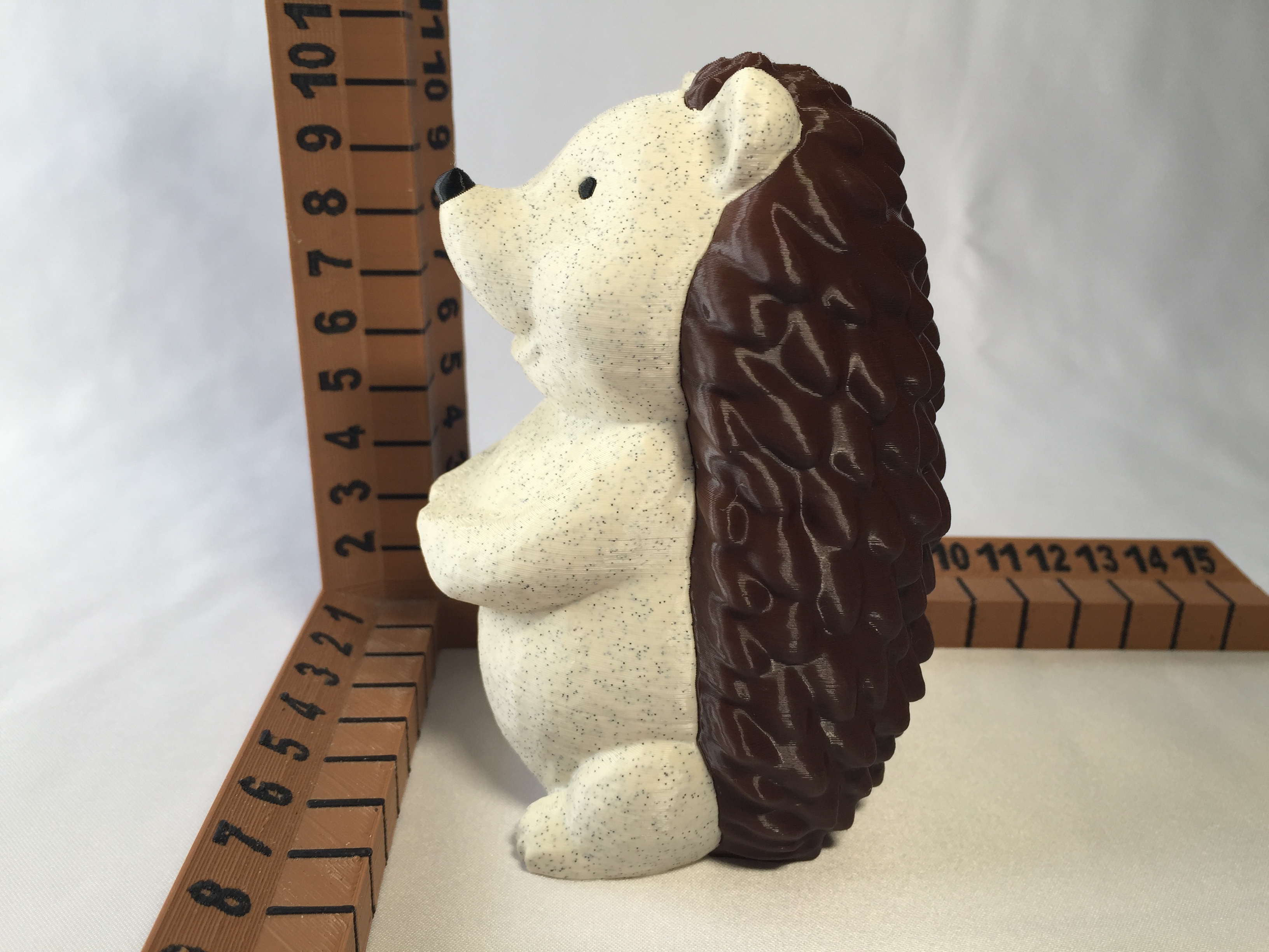Hedgehog Statue — thumbnail 4